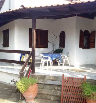 casa en Nea Potéidaia, Kentriki Macedonia 10809976