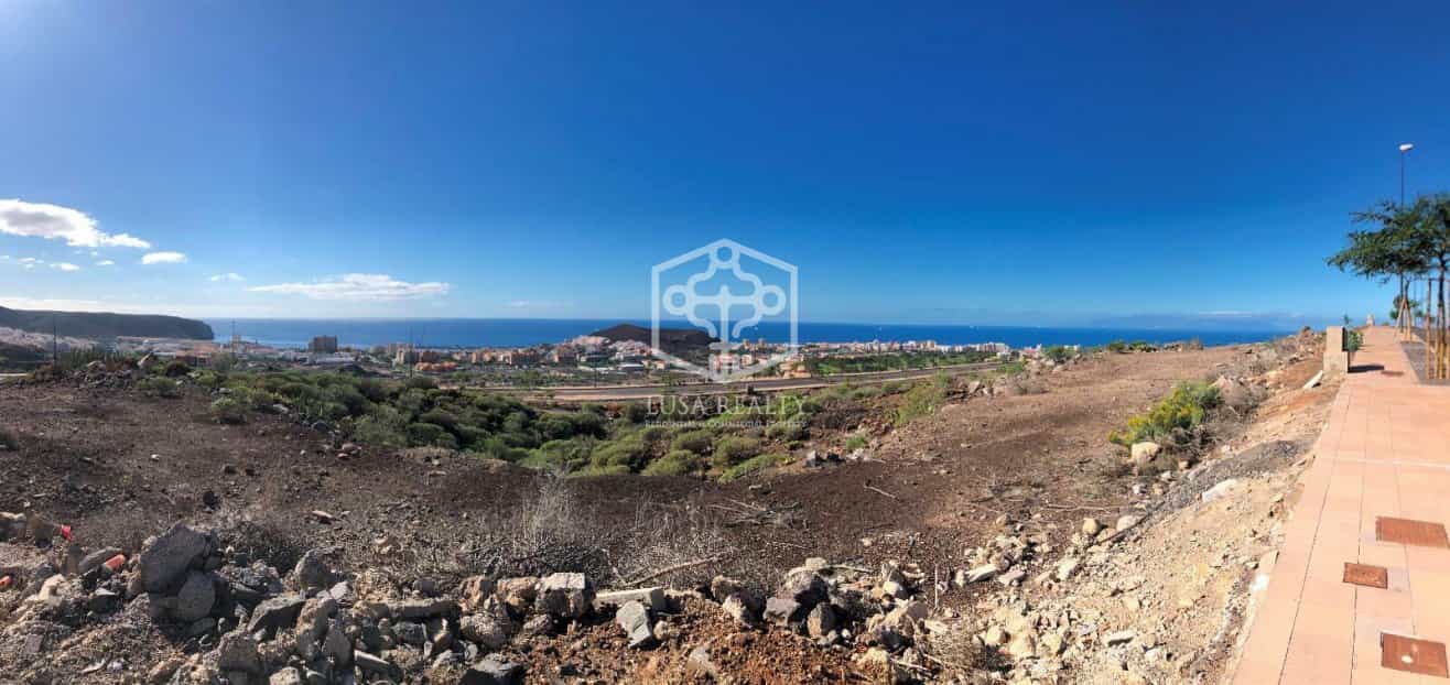 Land in Los Cristianos, Canary Islands 10810316