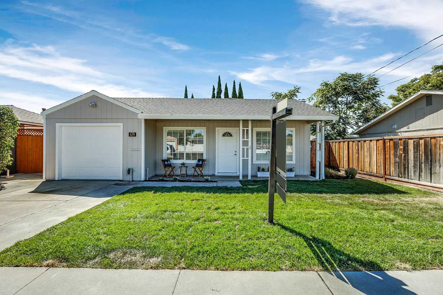 Residential in Livermore, 679 James Street 10810389