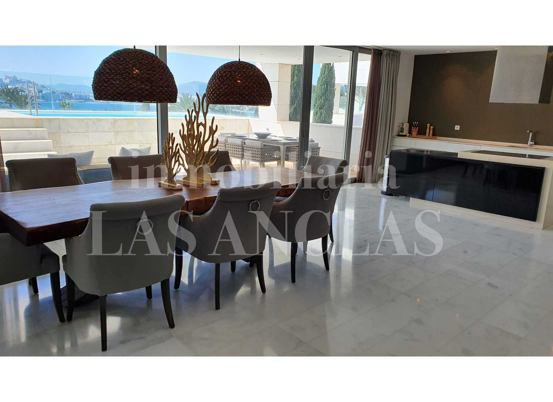 Condominium in Ibiza, Balearic Islands 10810479