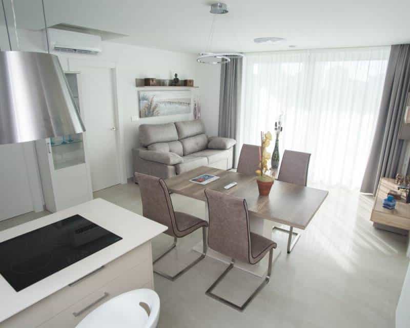 Condominium in Benidorm, Valencia 10810791