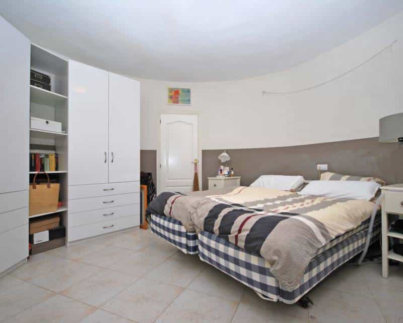 房子 在 Moraira, Comunidad Valenciana 10811047