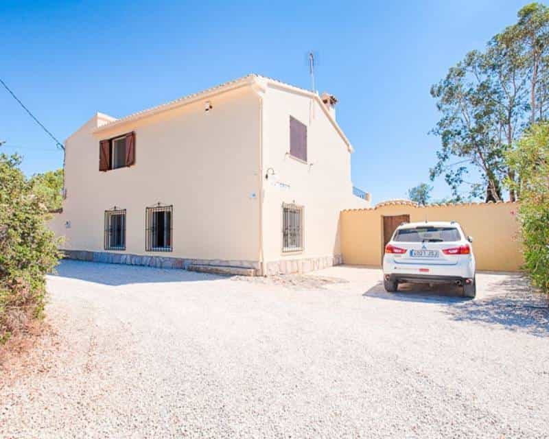 жилой дом в Benissa, Comunitat Valenciana 10811214