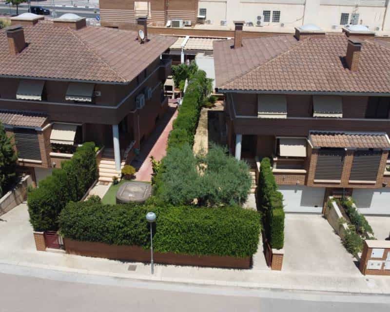 loger dans Mutxamel, Comunidad Valenciana 10811345