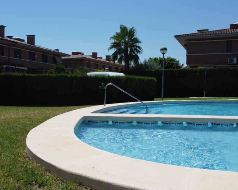 بيت في Mutxamel, Comunidad Valenciana 10811345