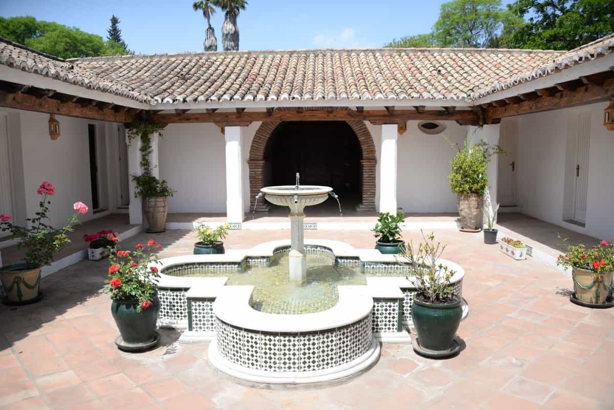 Rumah di Benahavis, Andalusia 10811538