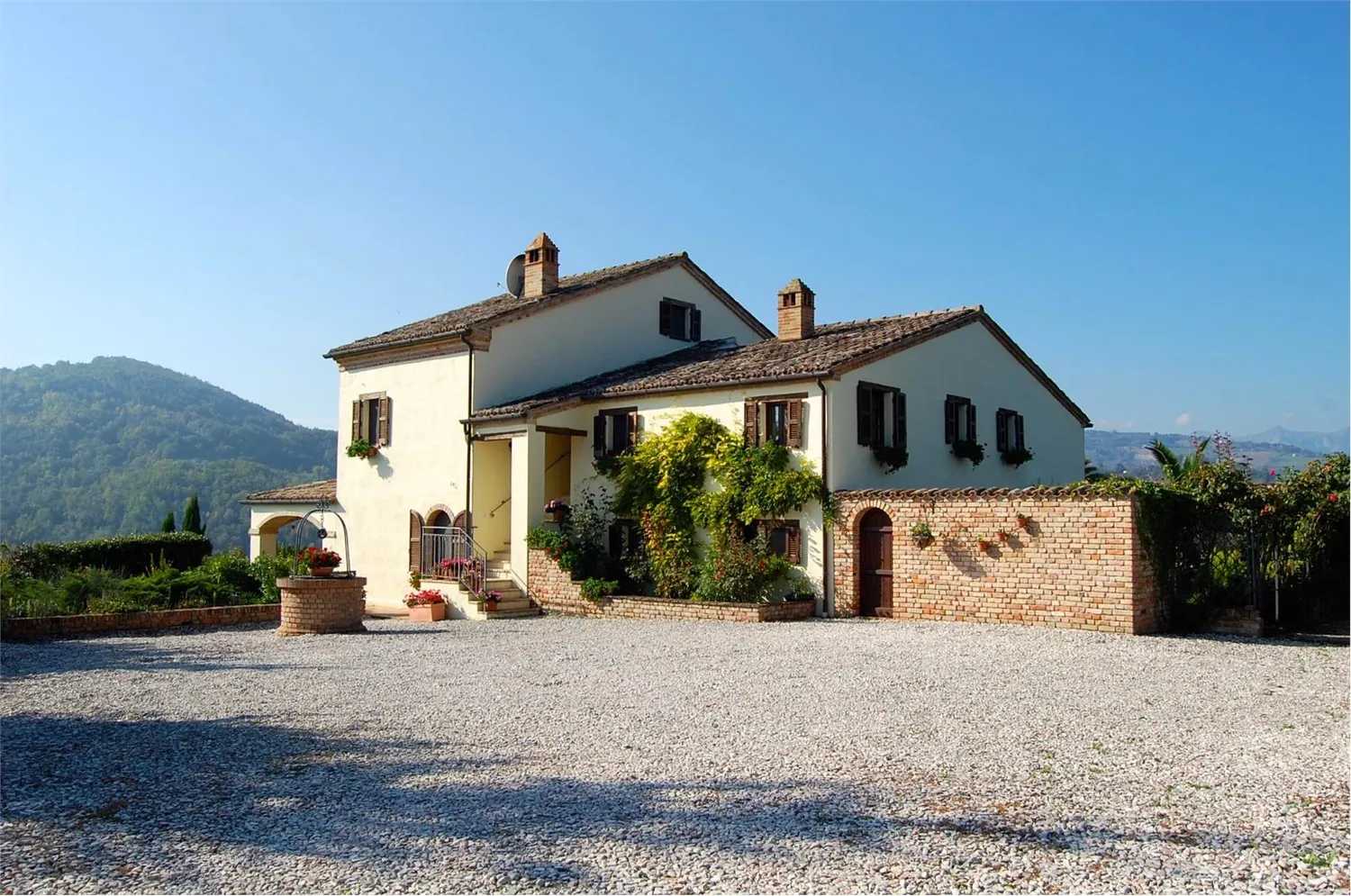 住宅 在 Penna San Giovanni, Marche 10811614