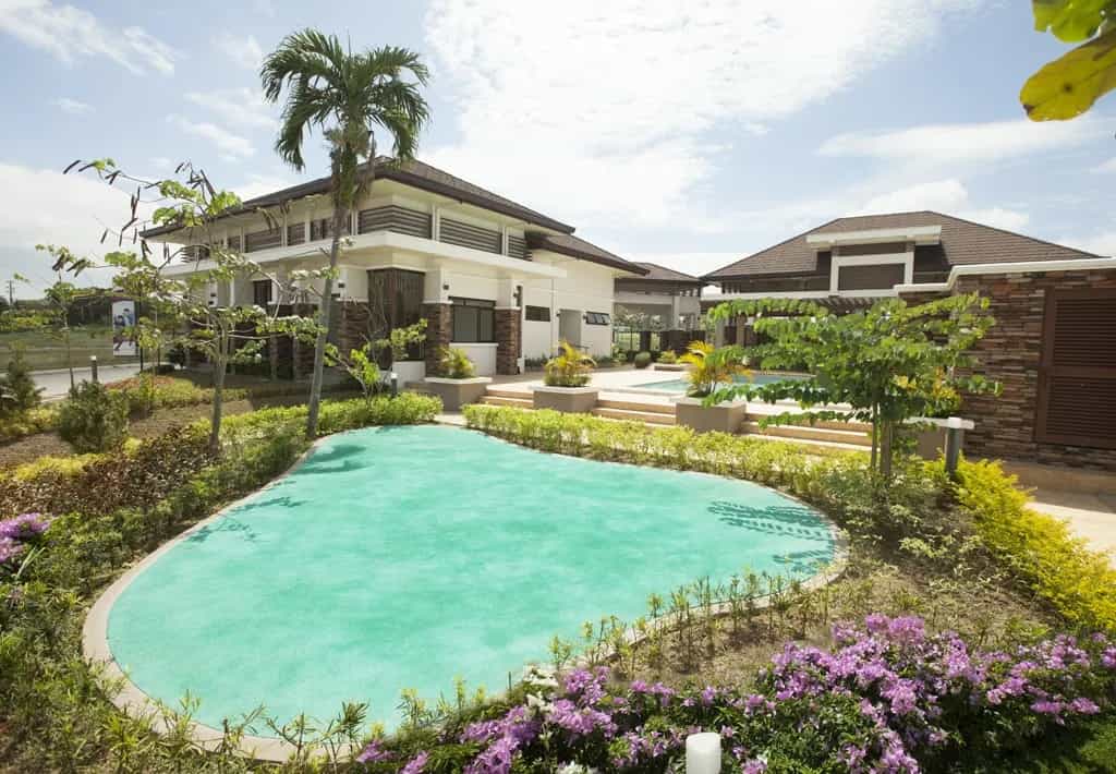 Molteplici case nel Città di Lipa, Batangas 10811616