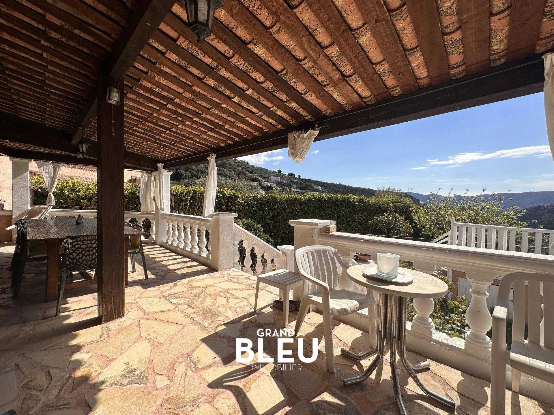 House in Falicon, Provence-Alpes-Cote d'Azur 10811652