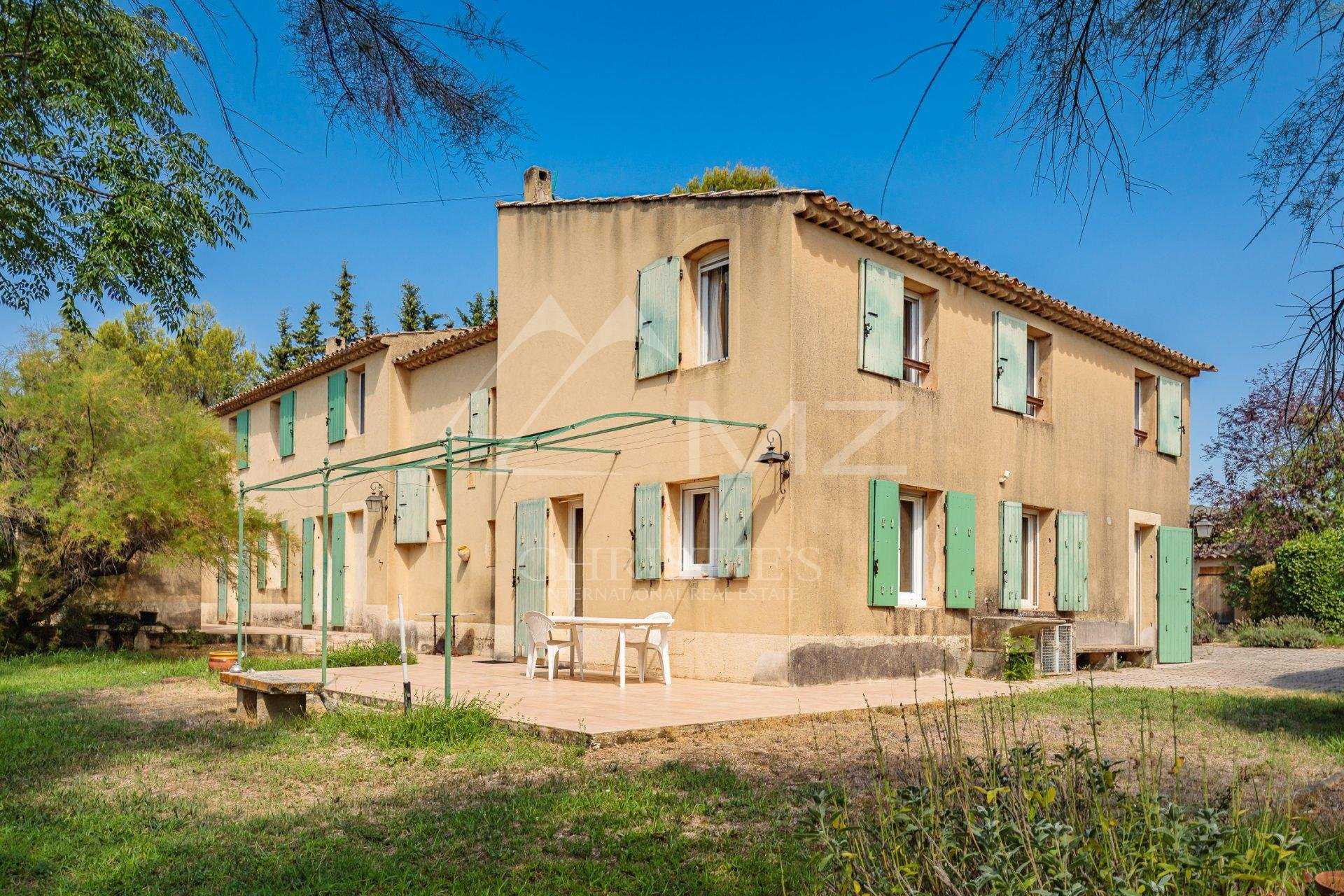房子 在 Lauris, Provence-Alpes-Cote d'Azur 10811664