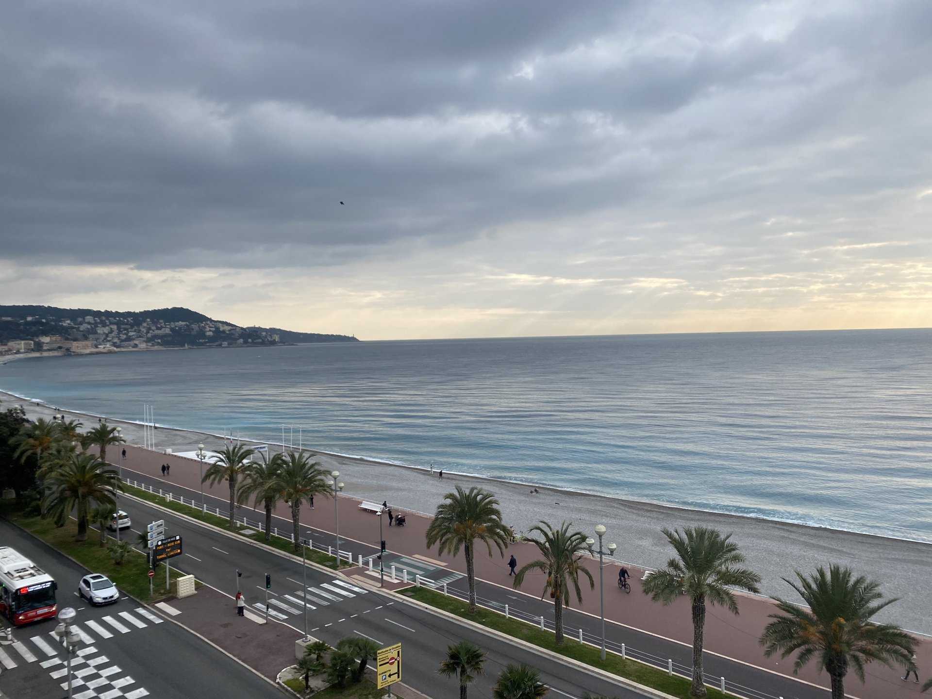 Ejerlejlighed i Nice, Alpes-Maritimes 10811703