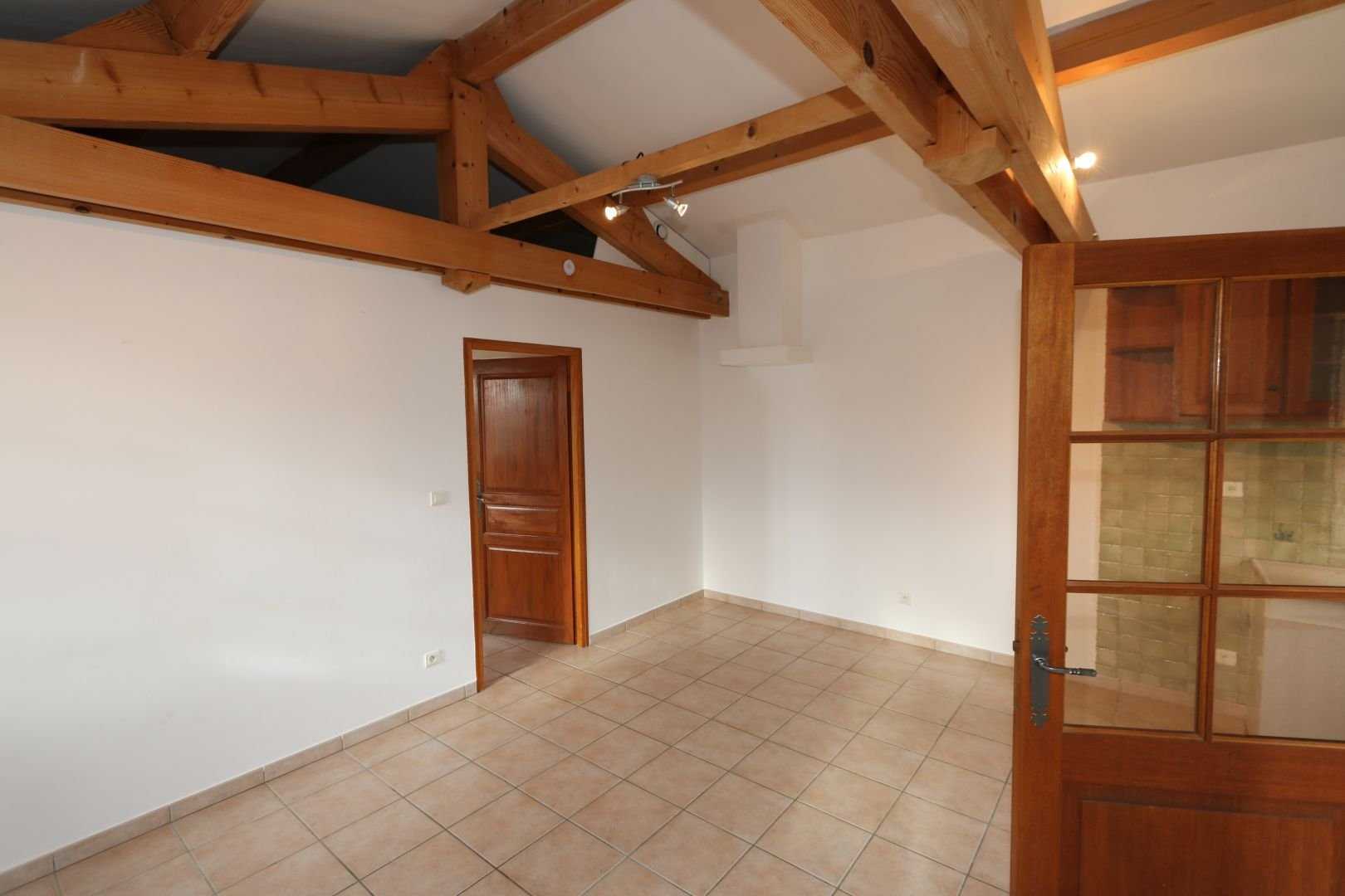 Huis in Montelimar, Auvergne-Rhône-Alpes 10811791