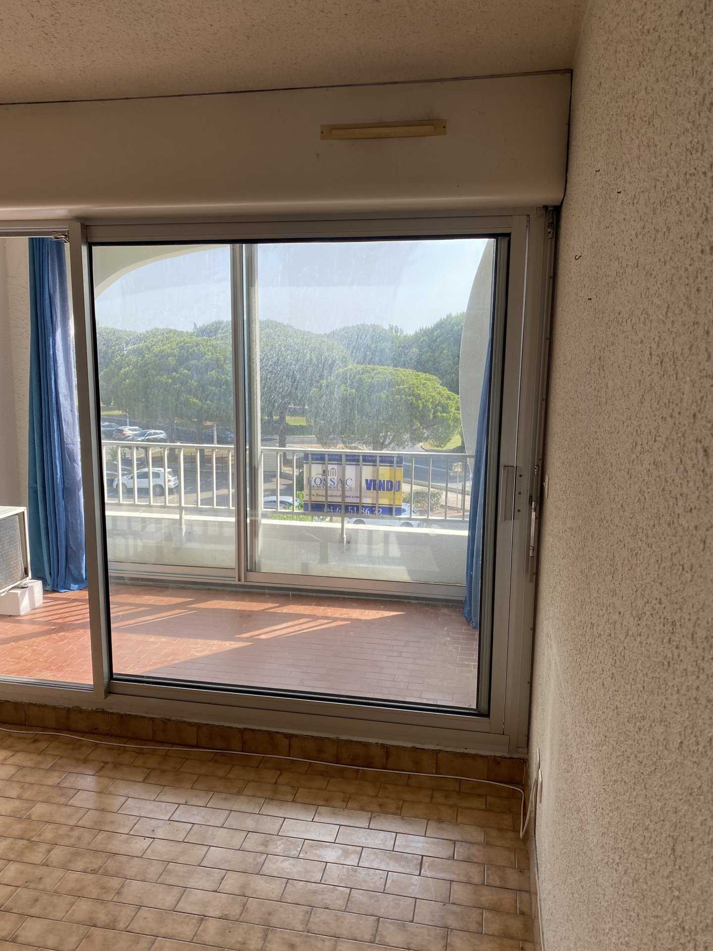 公寓 在 羅訥河谷聖路易港, 普羅旺斯-阿爾卑斯-藍色海岸 10811797