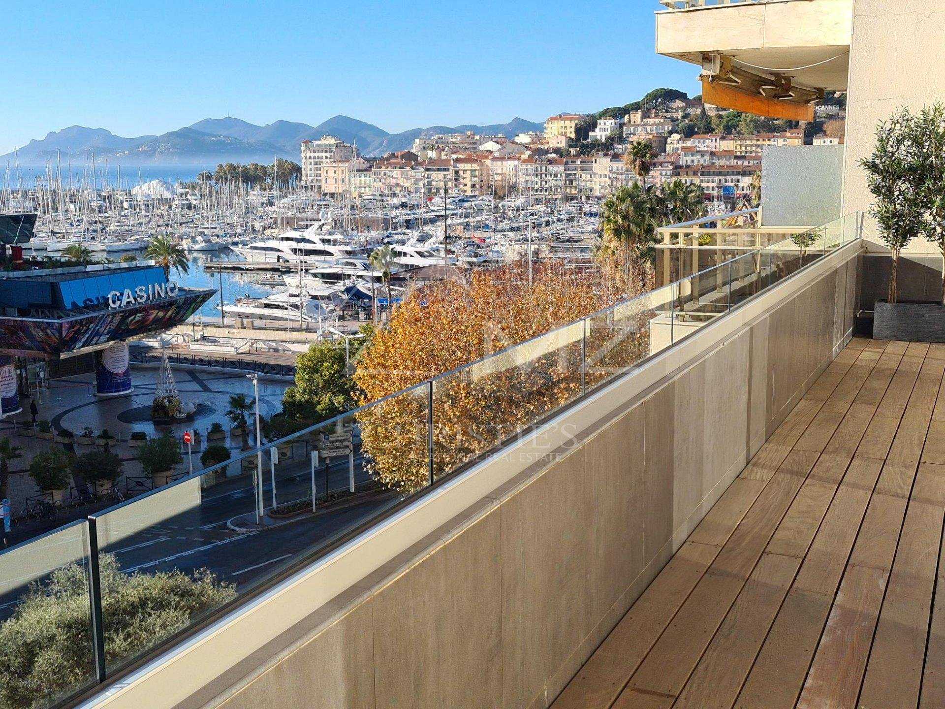 住宅 在 Cannes, Alpes-Maritimes 10811802