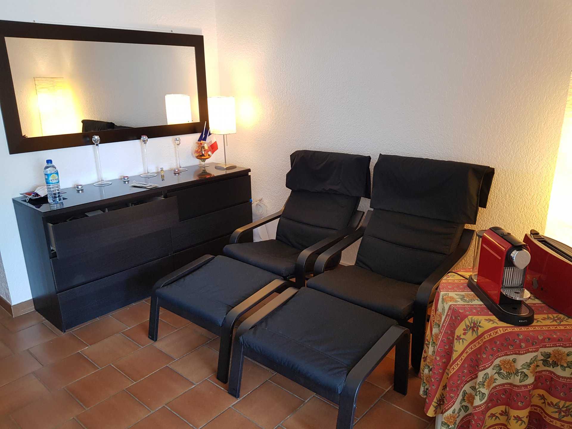 公寓 在 羅訥河谷聖路易港, 普羅旺斯-阿爾卑斯-藍色海岸 10811813