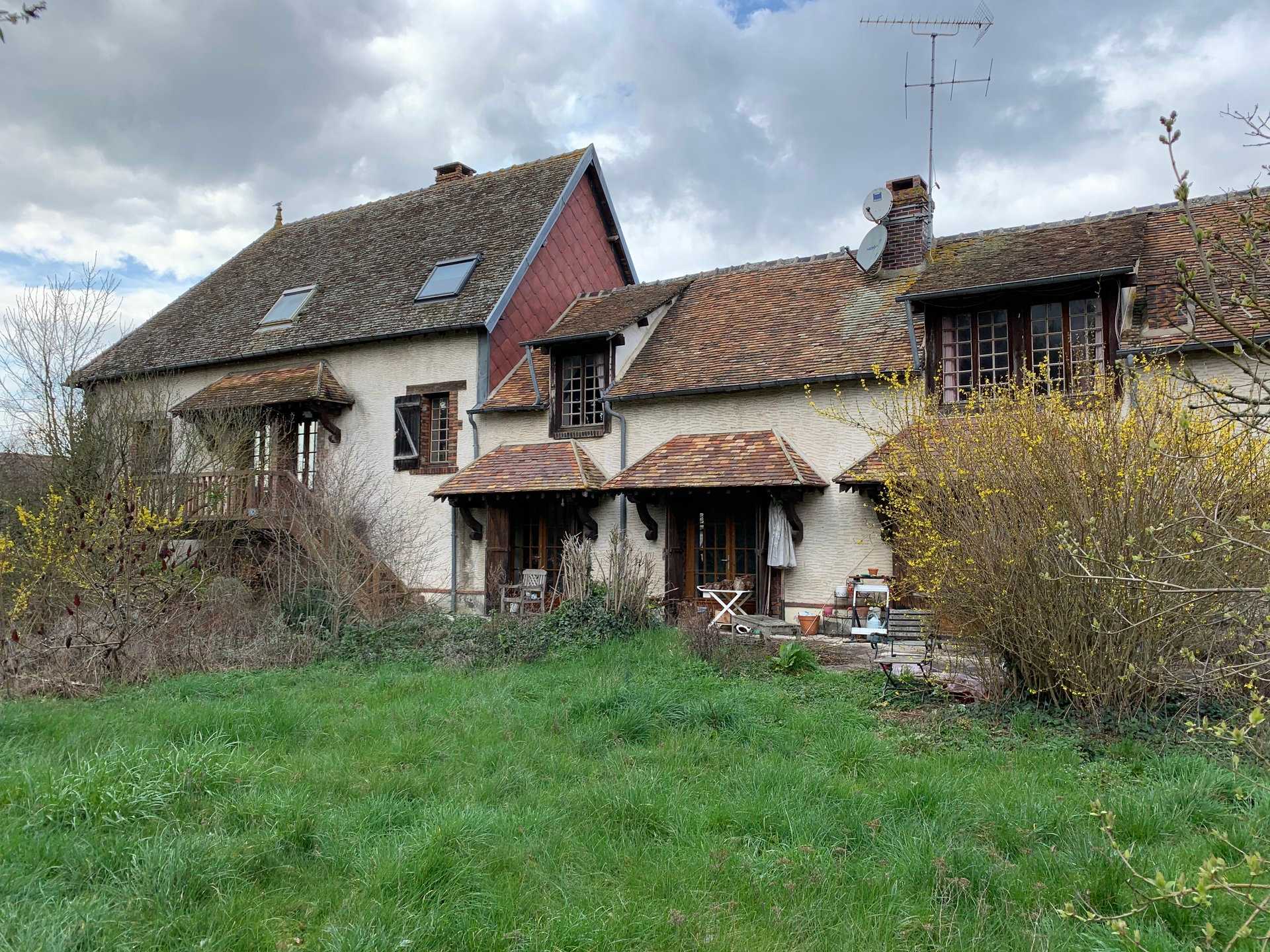 House in Cherisy, Centre-Val de Loire 10811821