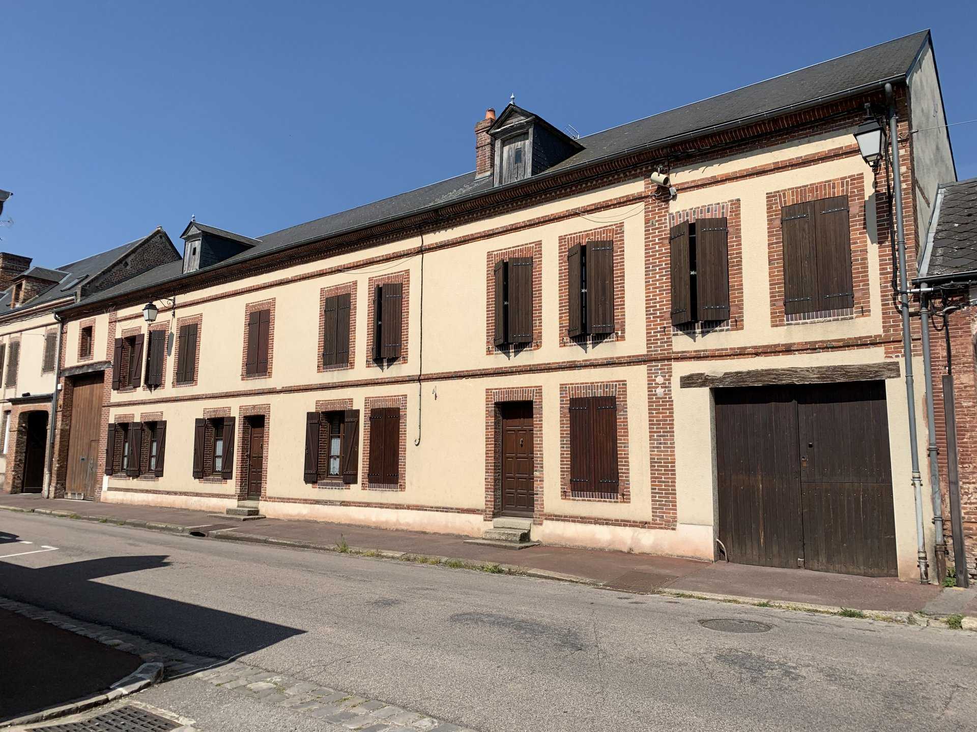 Multiple Houses in Cherisy, Centre-Val de Loire 10811835