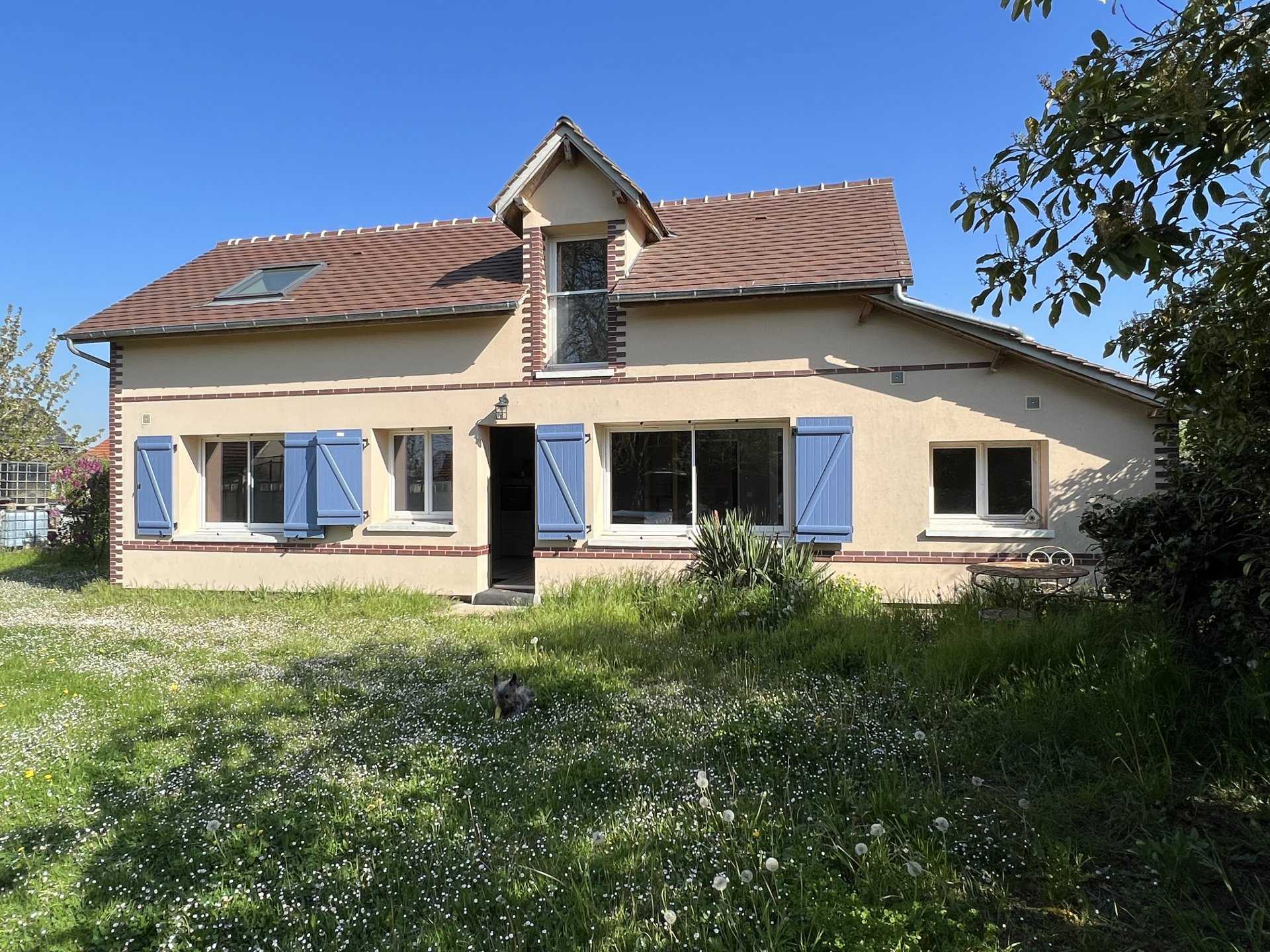 House in Cherisy, Centre-Val de Loire 10811842