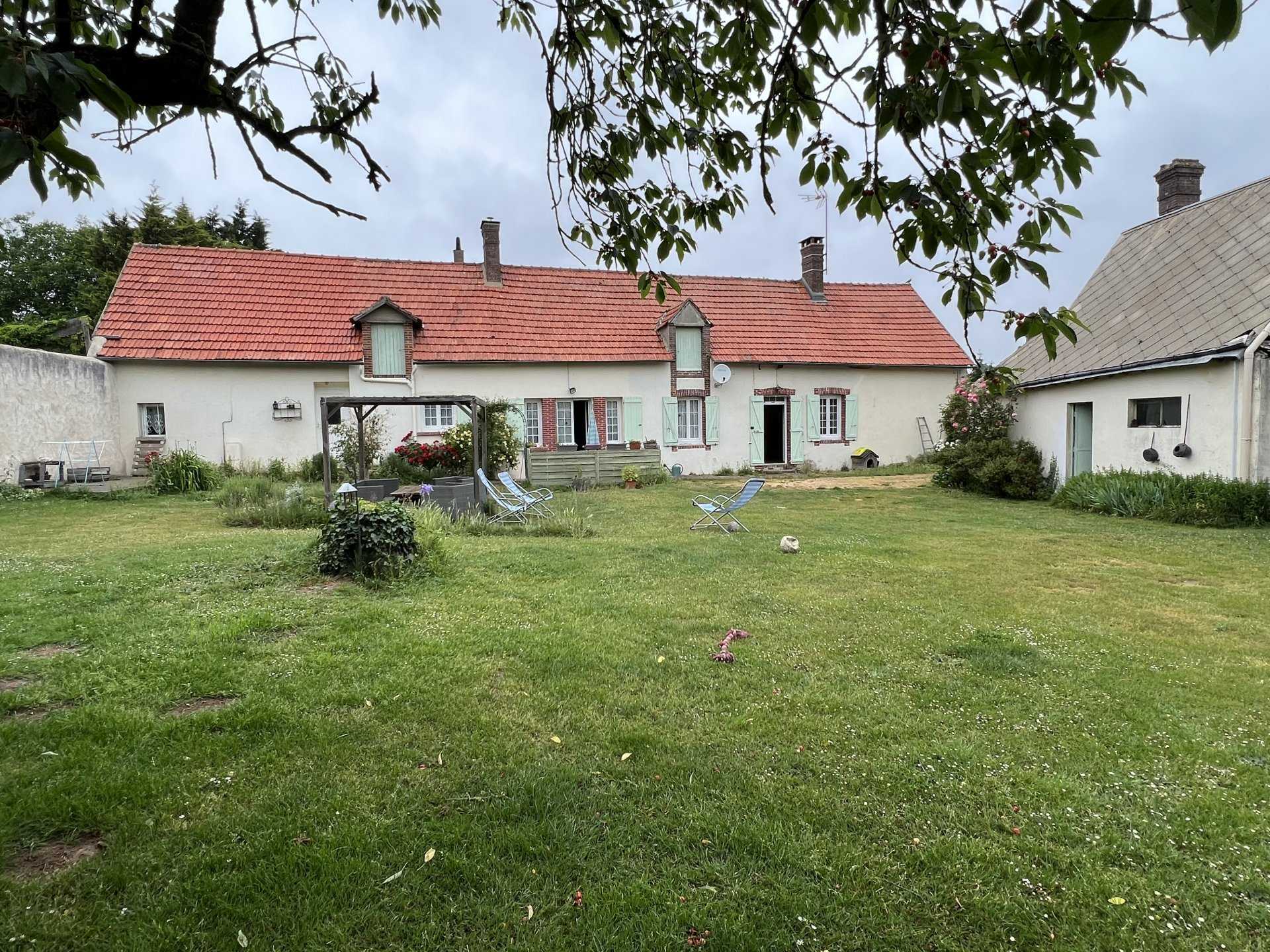 σπίτι σε Cherisy, Centre-Val de Loire 10811844
