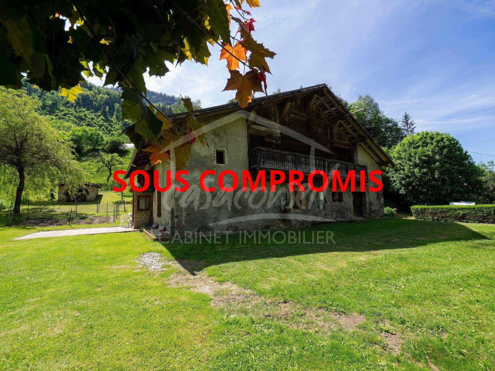 House in Saint-Gervais-les-Bains, Auvergne-Rhone-Alpes 10811852