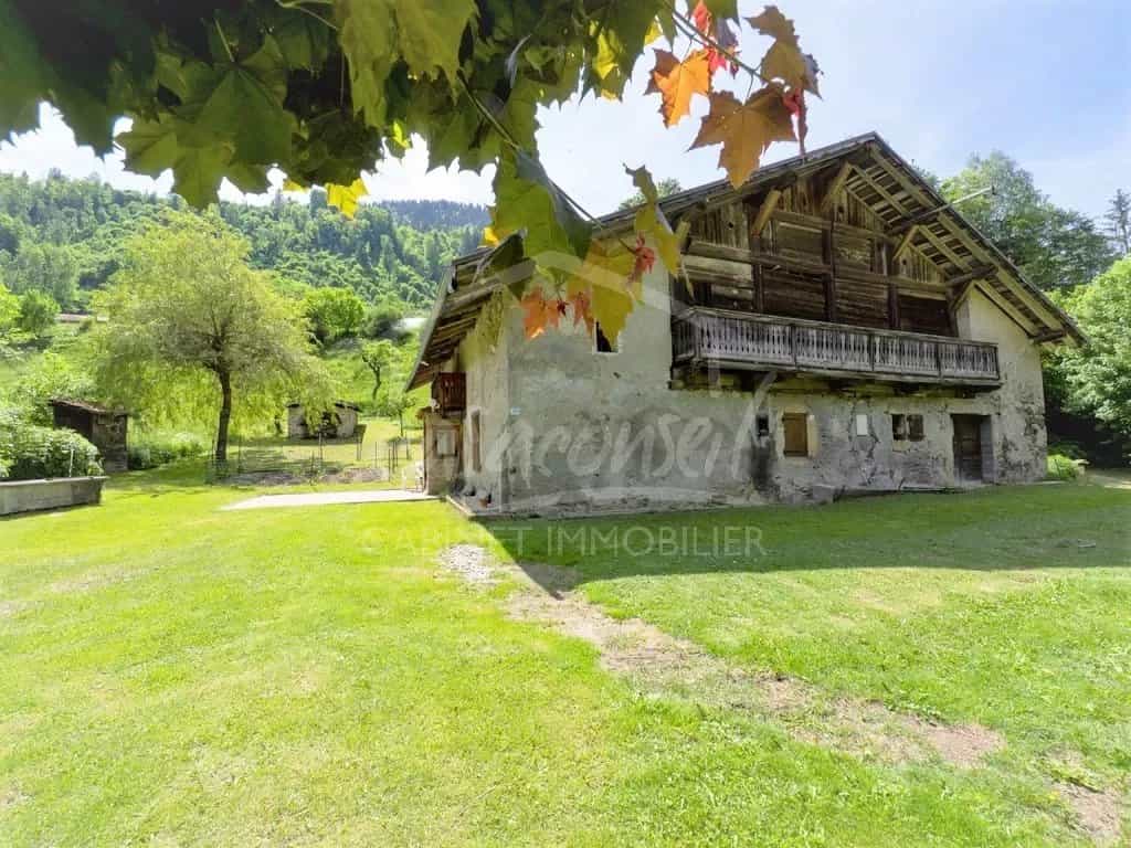 Haus im Saint-Gervais-les-Bains, Auvergne-Rhône-Alpes 10811859