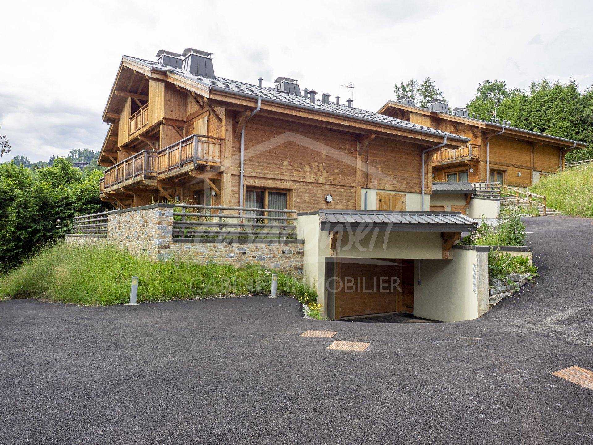 Condominio nel Combloux, Alvernia-Rodano-Alpi 10811868