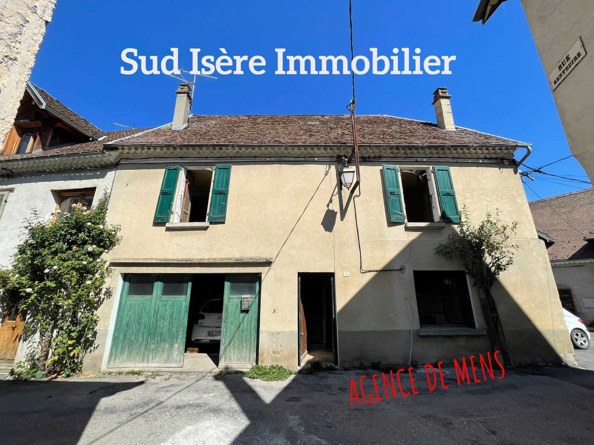 House in Mens, Auvergne-Rhone-Alpes 10811909