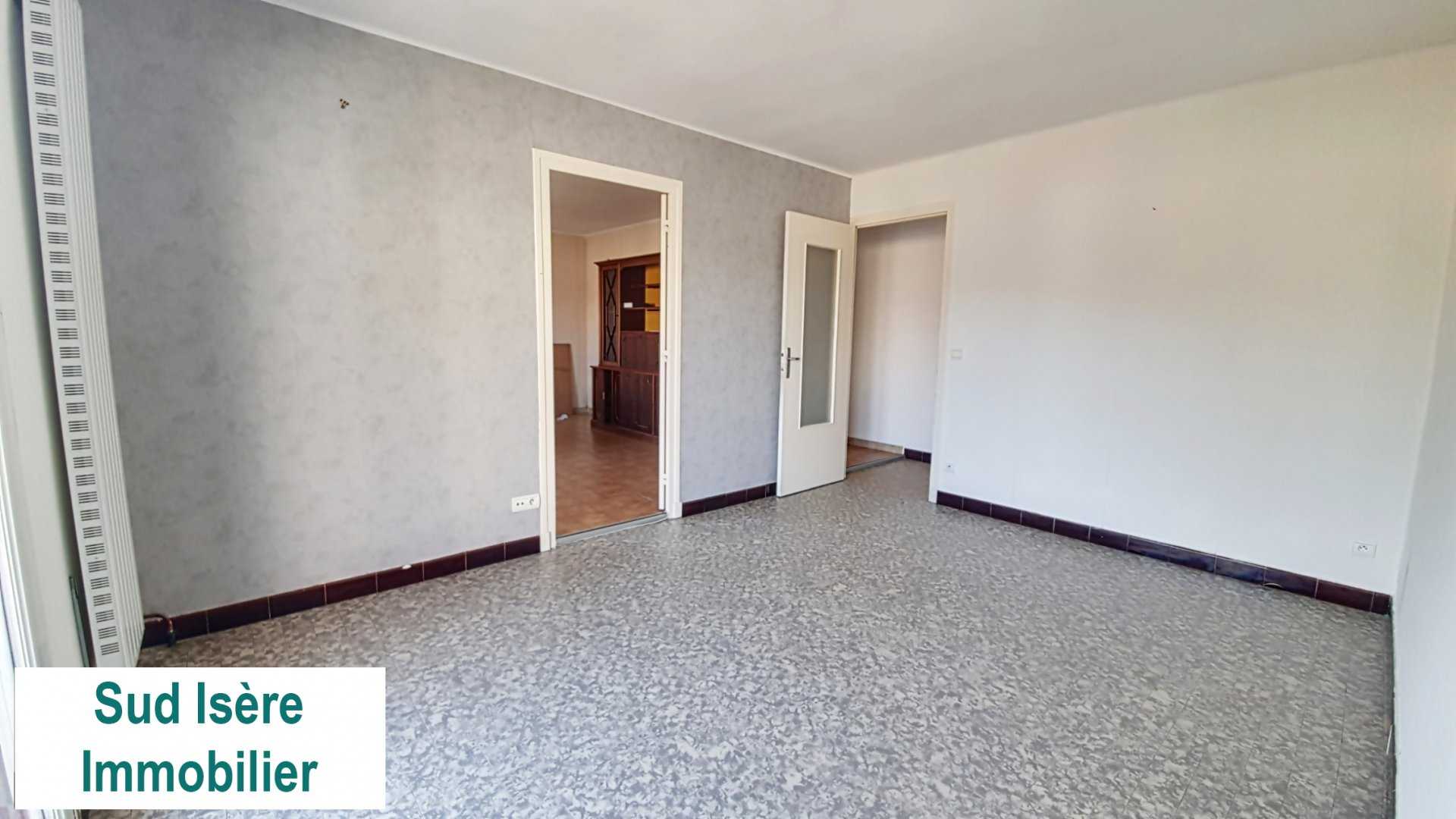 公寓 在 La Mure, 奧弗涅-羅納-阿爾卑斯大區 10811972