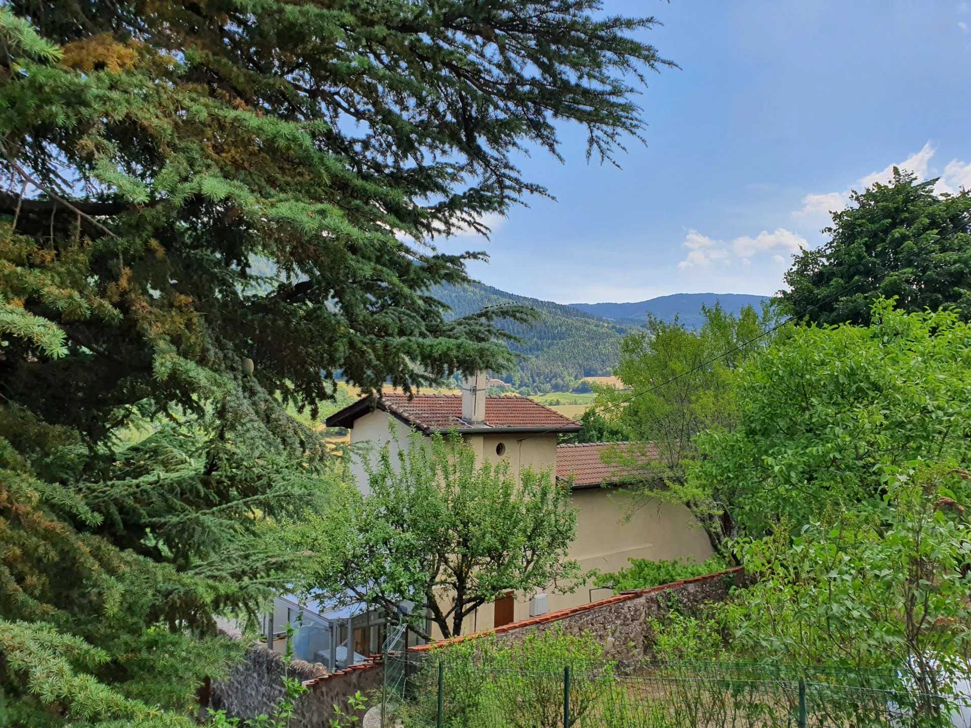 Haus im Bourg-Argental, Auvergne-Rhône-Alpes 10812016