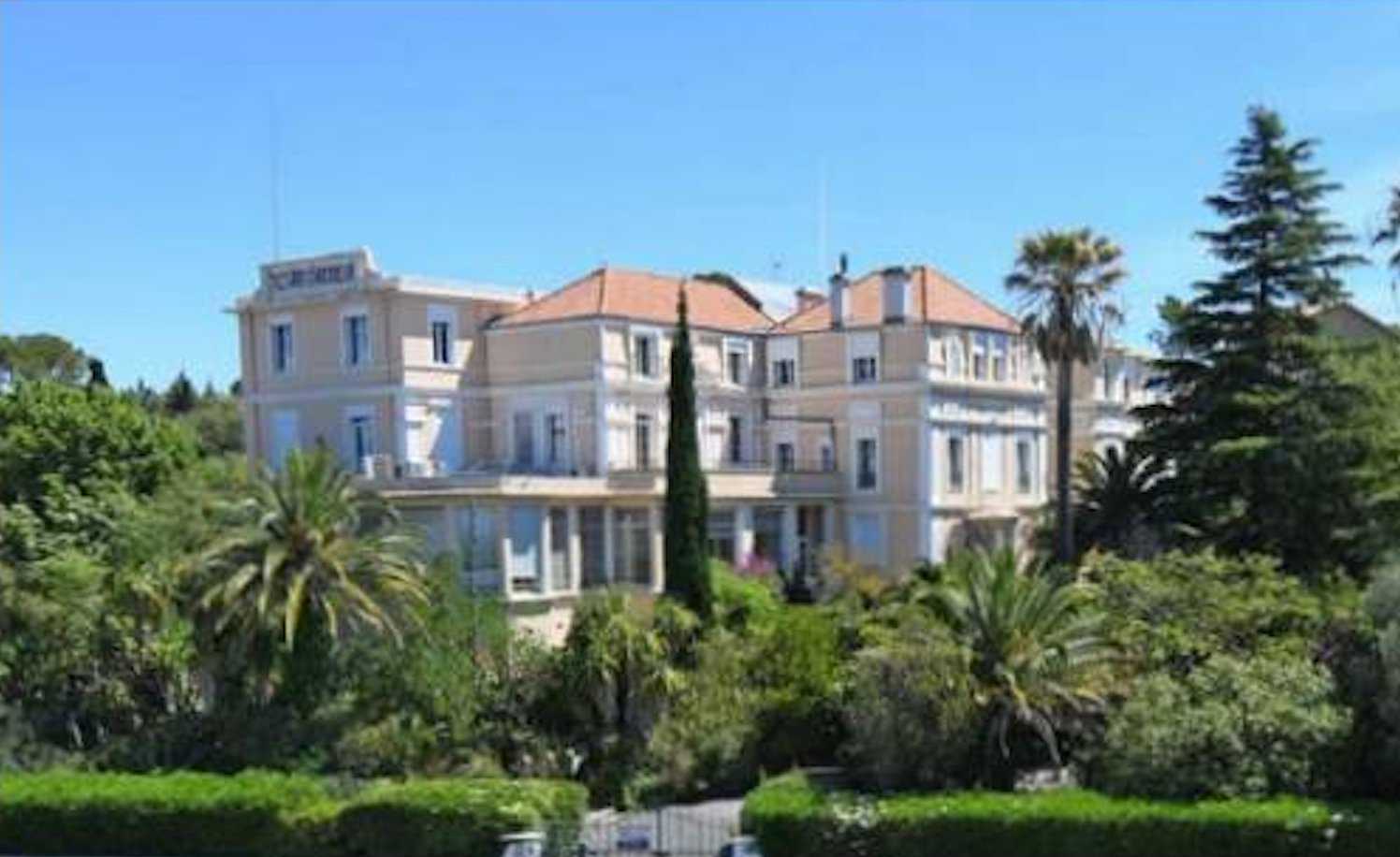 Condominium dans Saint-Raphaël, Provence-Alpes-Côte d'Azur 10812133