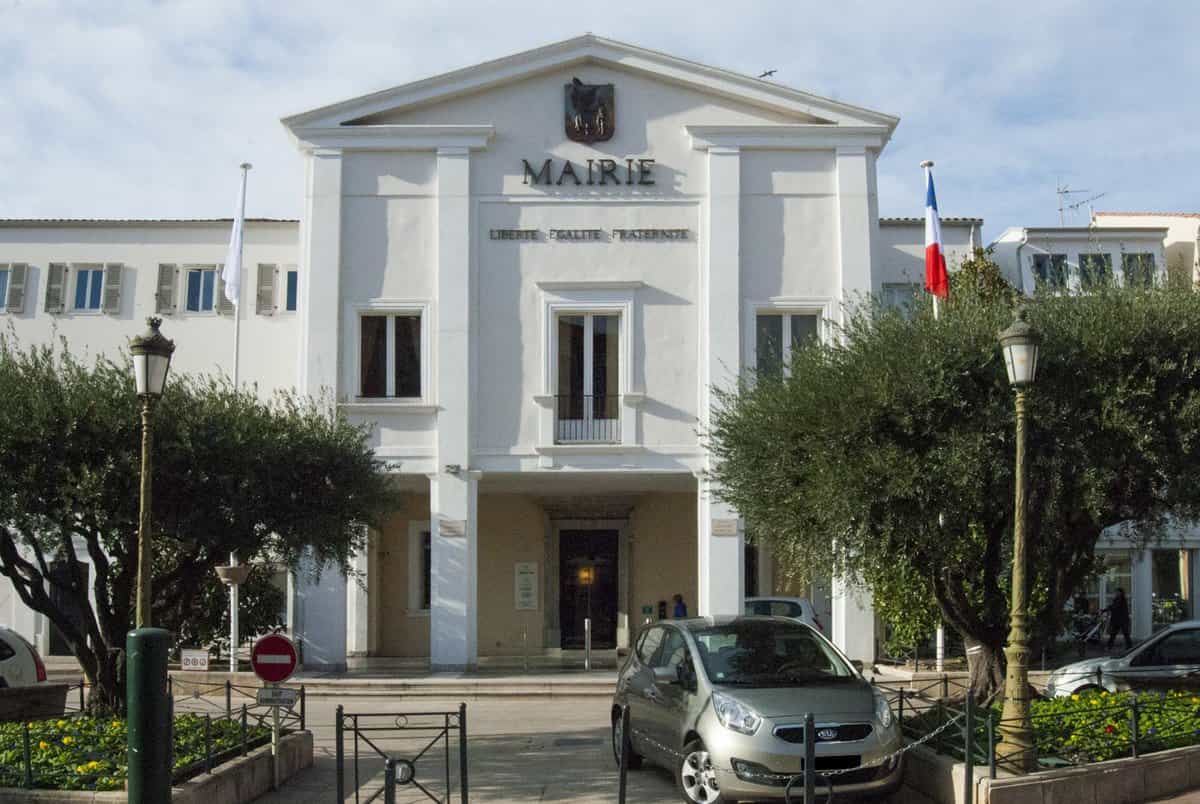 Condominium in Saint-Raphaël, Var 10812199