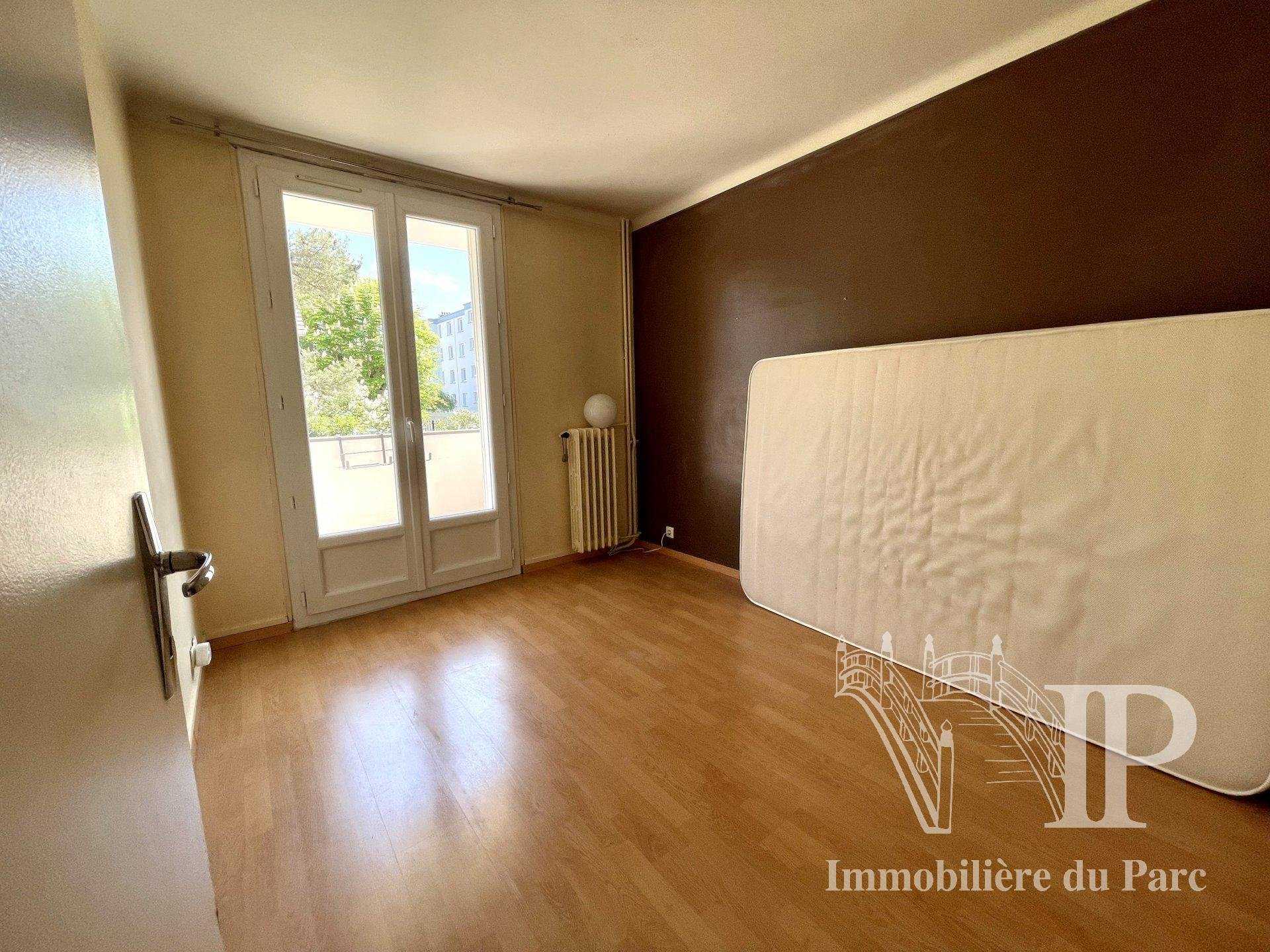 Condominium in Le Vesinet, Ile-de-France 10812201