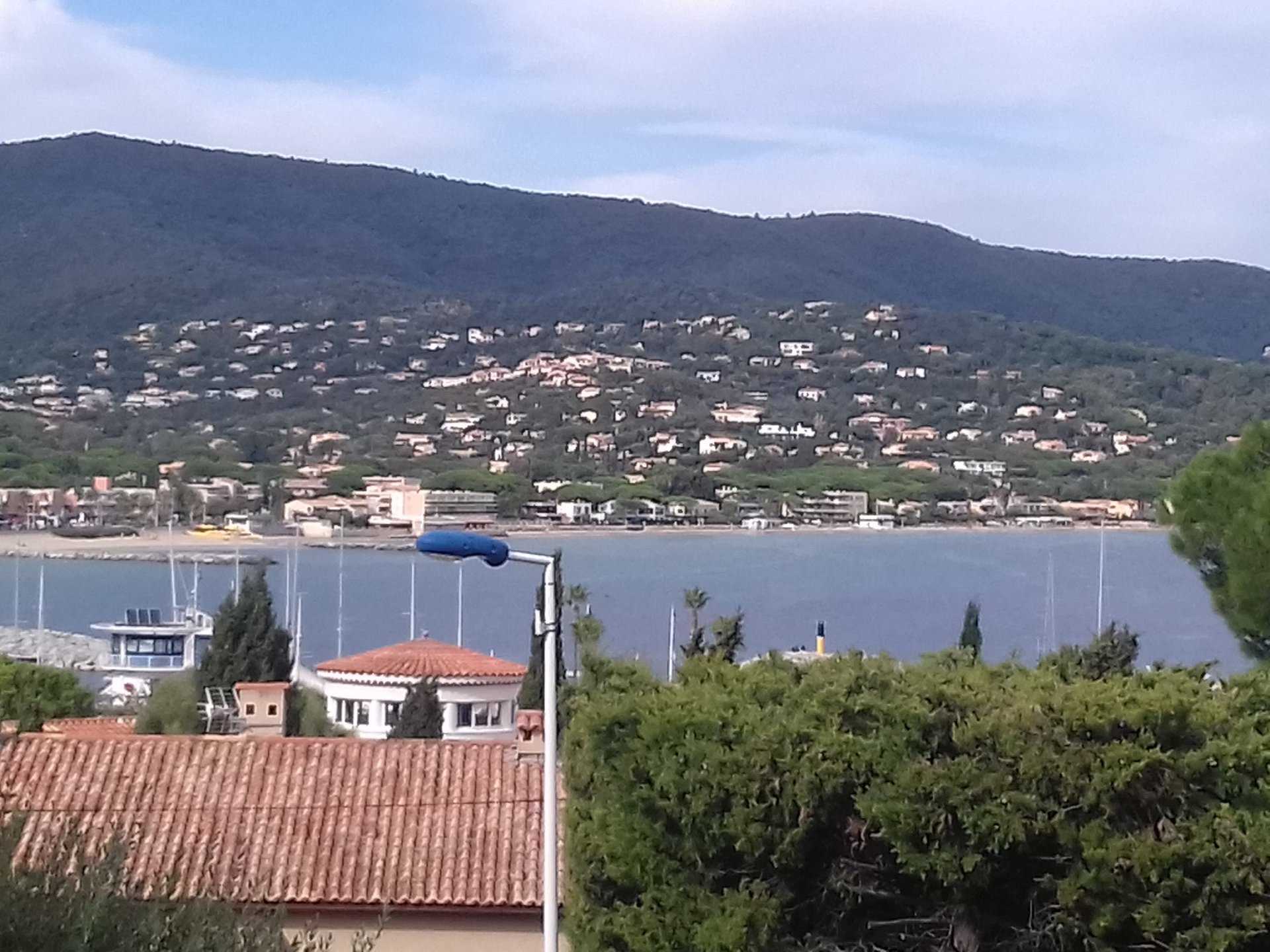 loger dans Cavalaire sur Mer, Provence-Alpes-Côte d'Azur 10812212