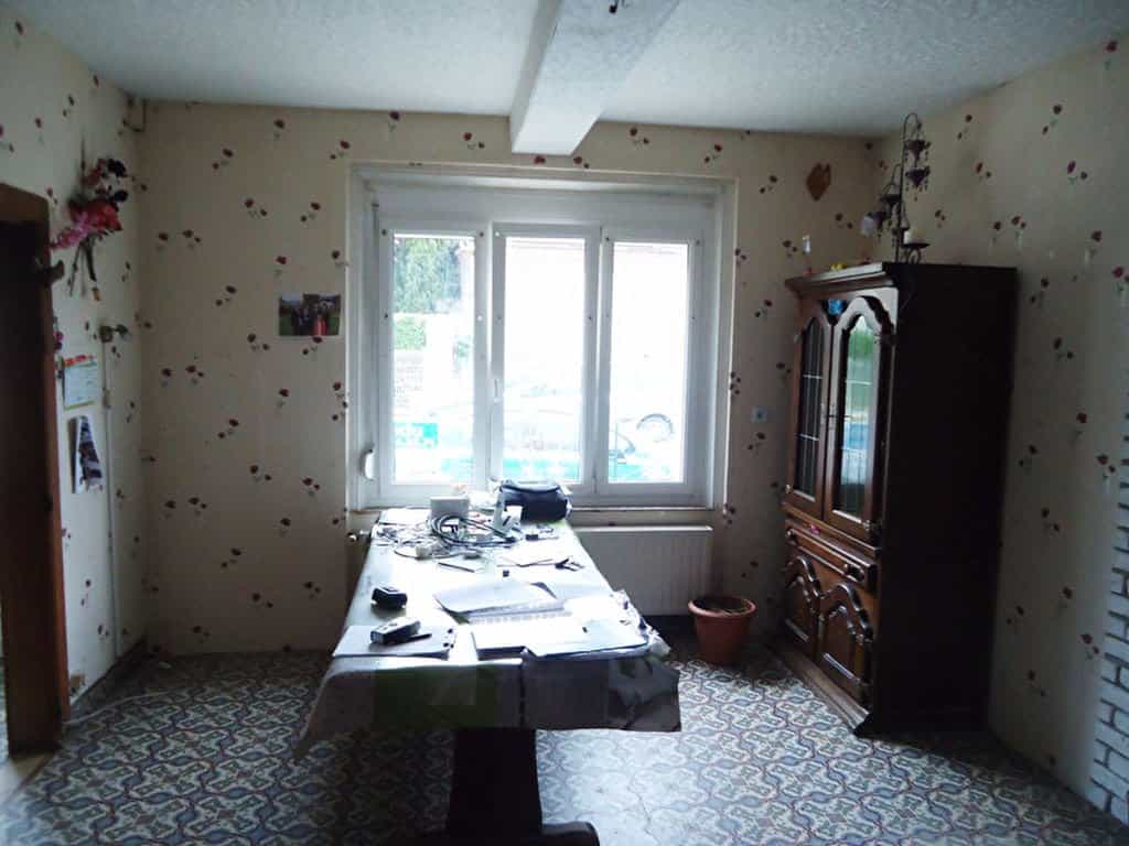 بيت في Effry, Aisne 10812247
