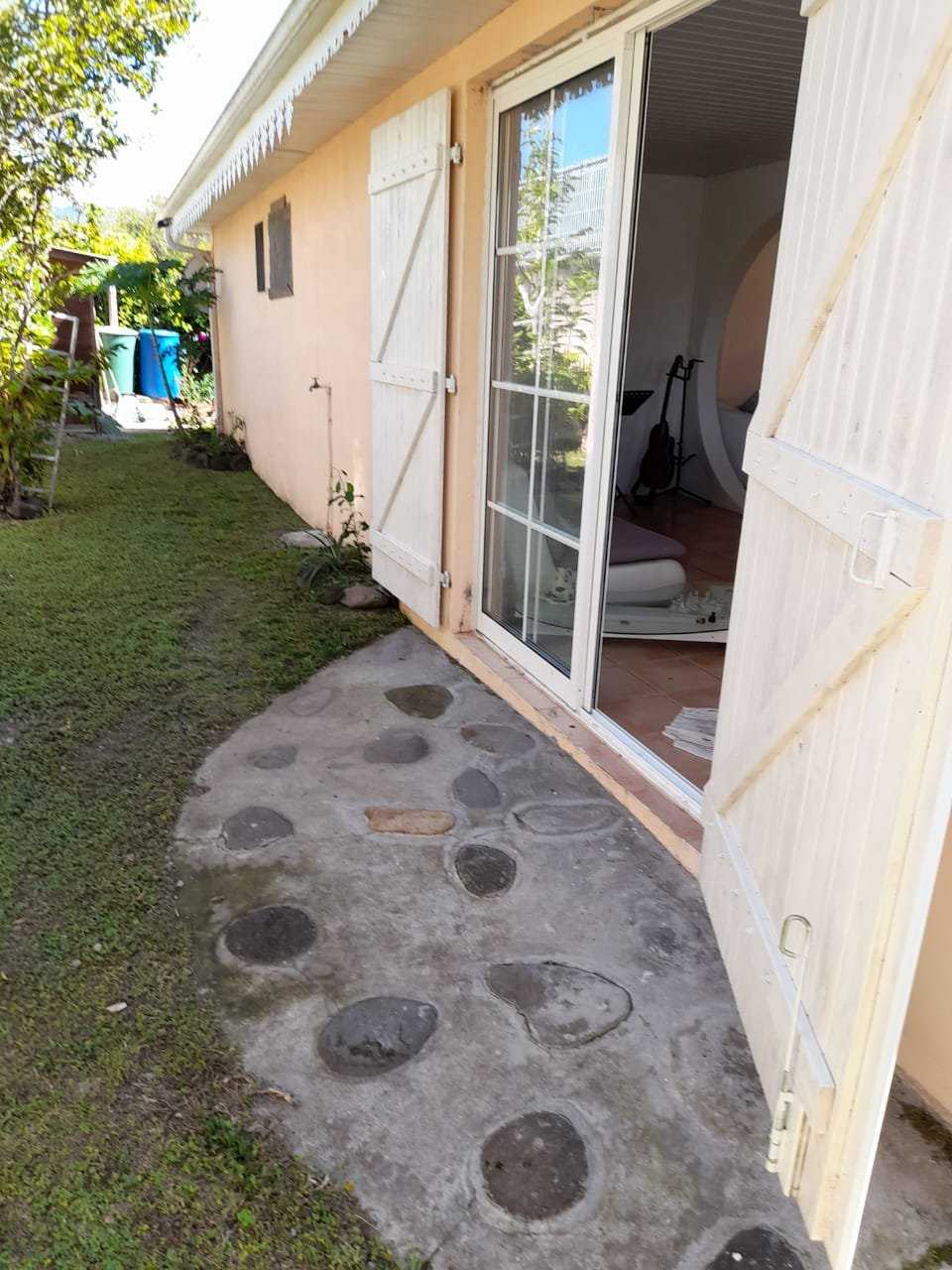 casa en Saint-Pierre, Martinique 10812282
