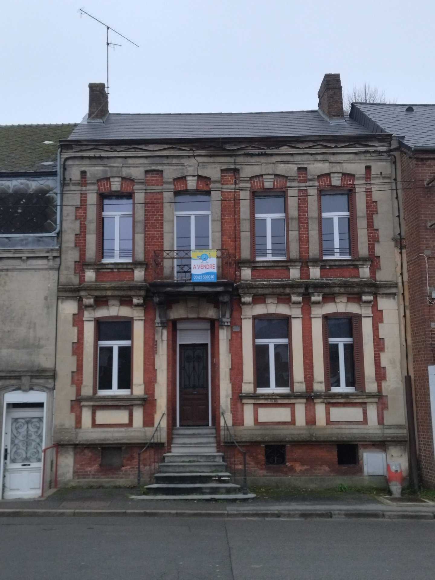 Haus im Hirson, Hauts-de-France 10812349