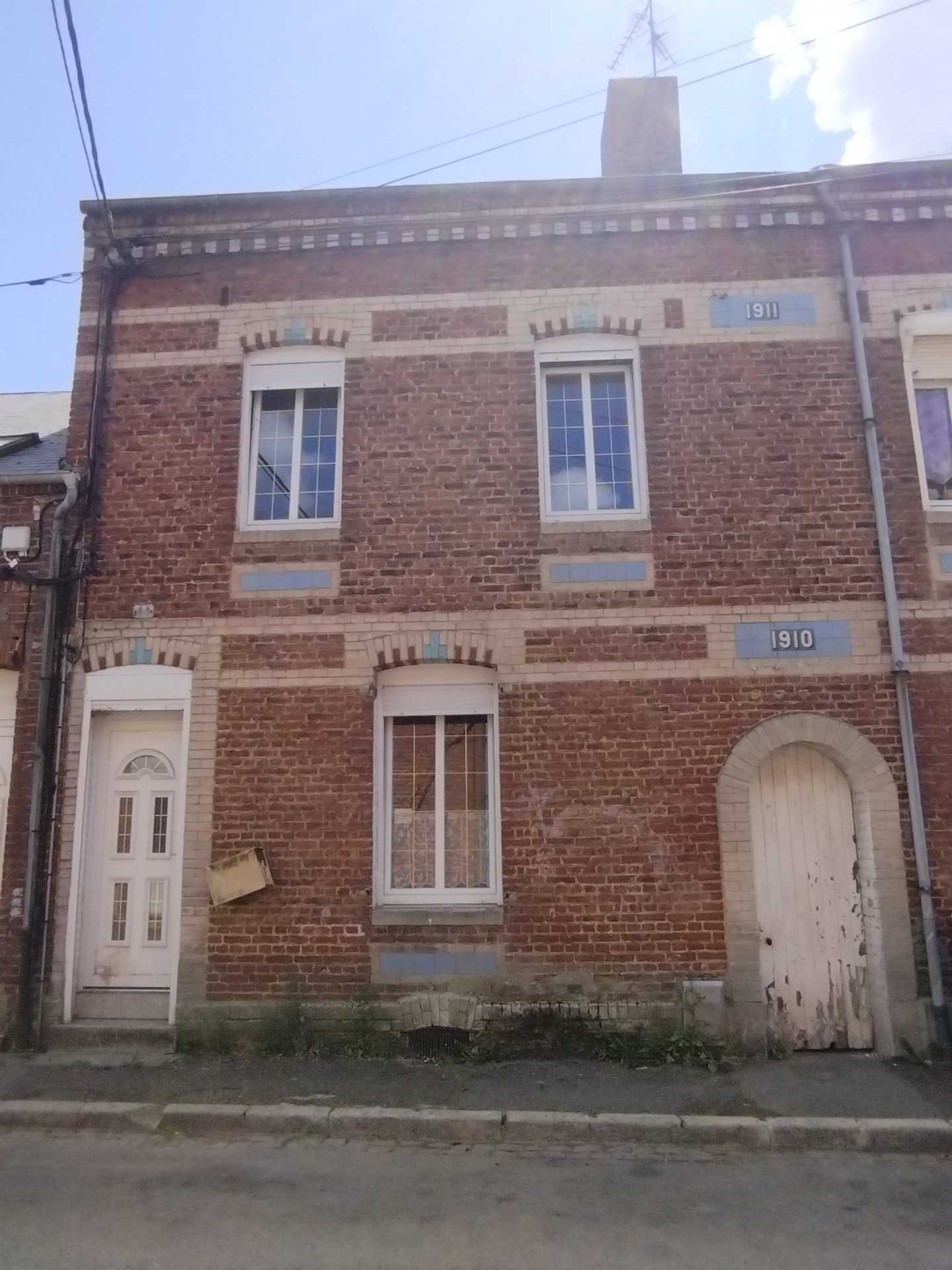House in Hirson, Hauts-de-France 10812376
