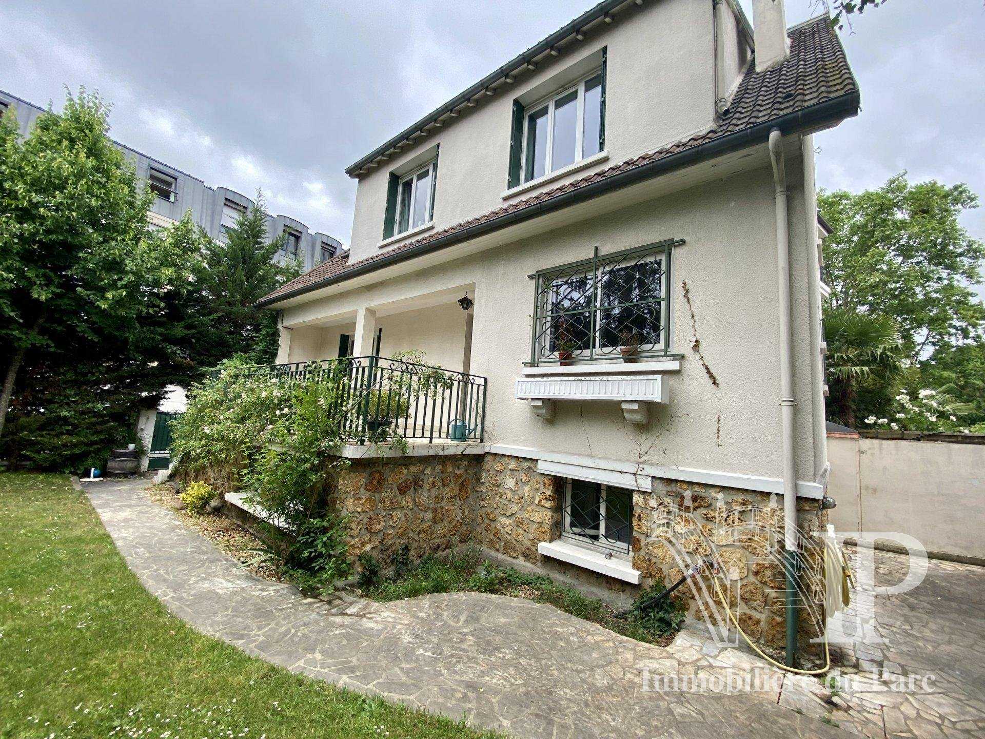 House in Le Vésinet, Yvelines 10812380