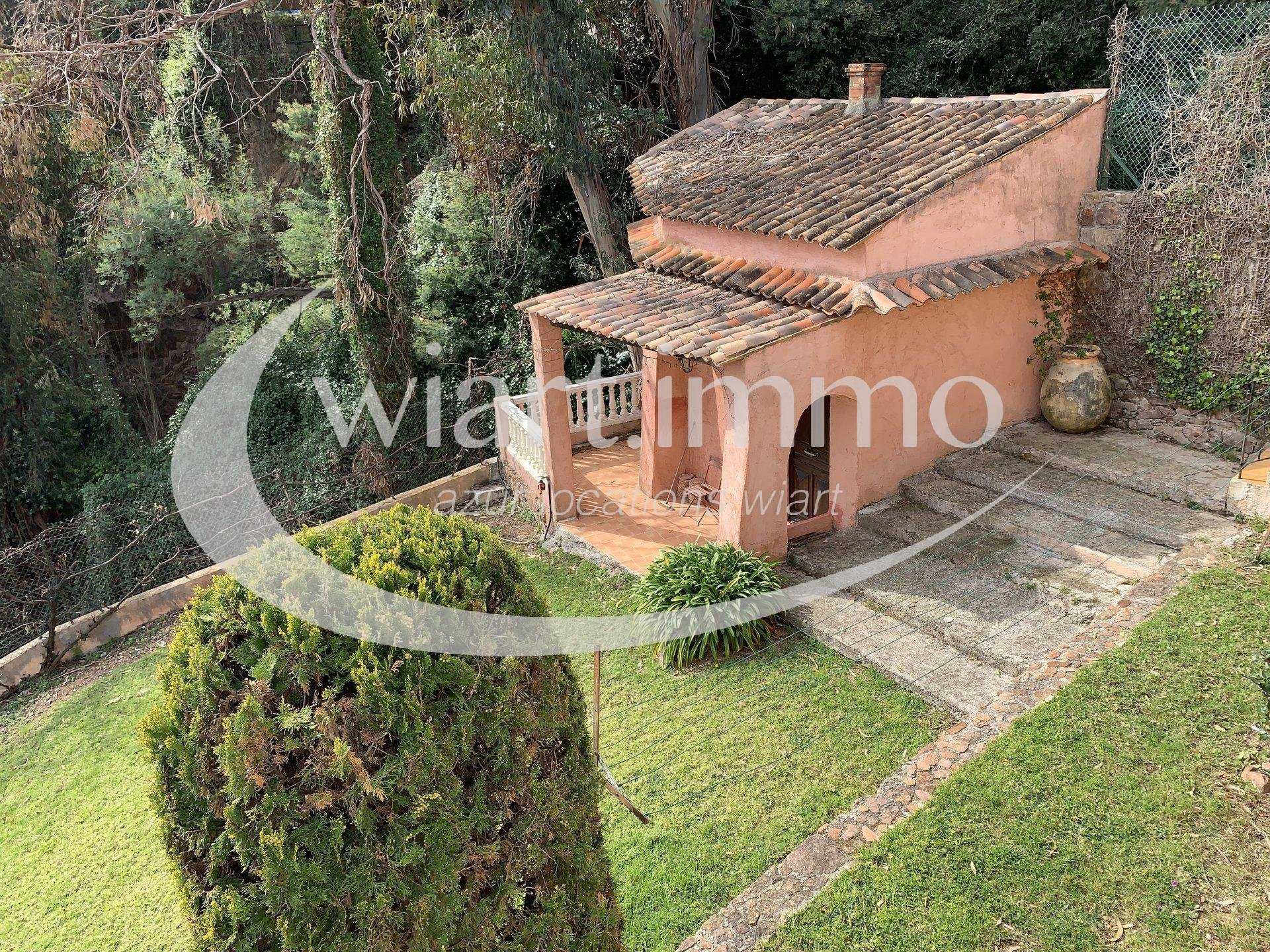 집 에 Espero-Pax, Provence-Alpes-Cote d'Azur 10812425
