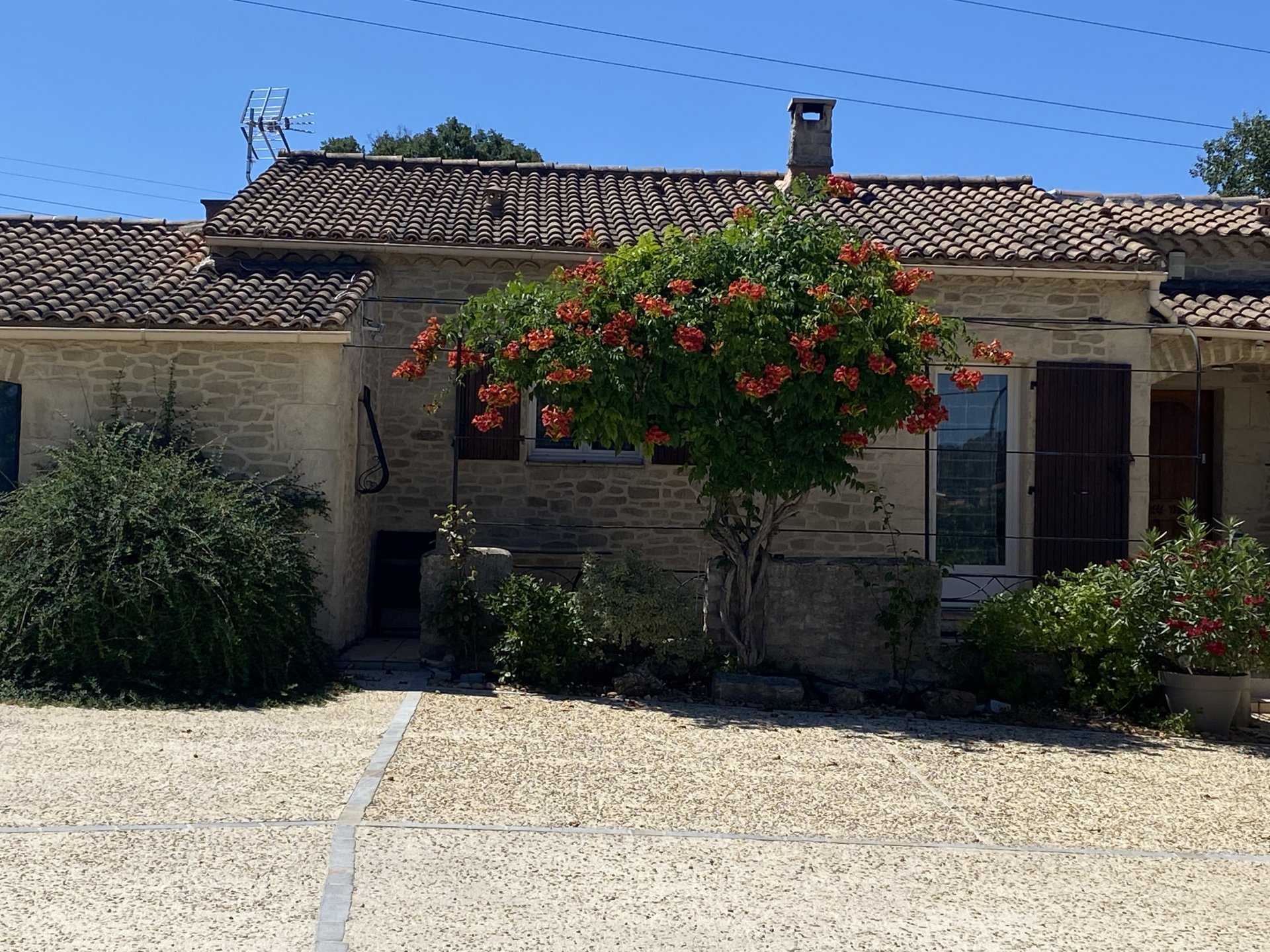 σπίτι σε Meyreuil, Bouches-du-Rhône 10812460