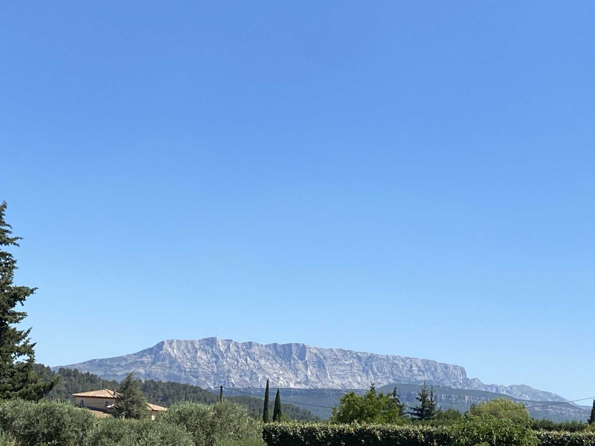 집 에 Meyreuil, Provence-Alpes-Cote d'Azur 10812460
