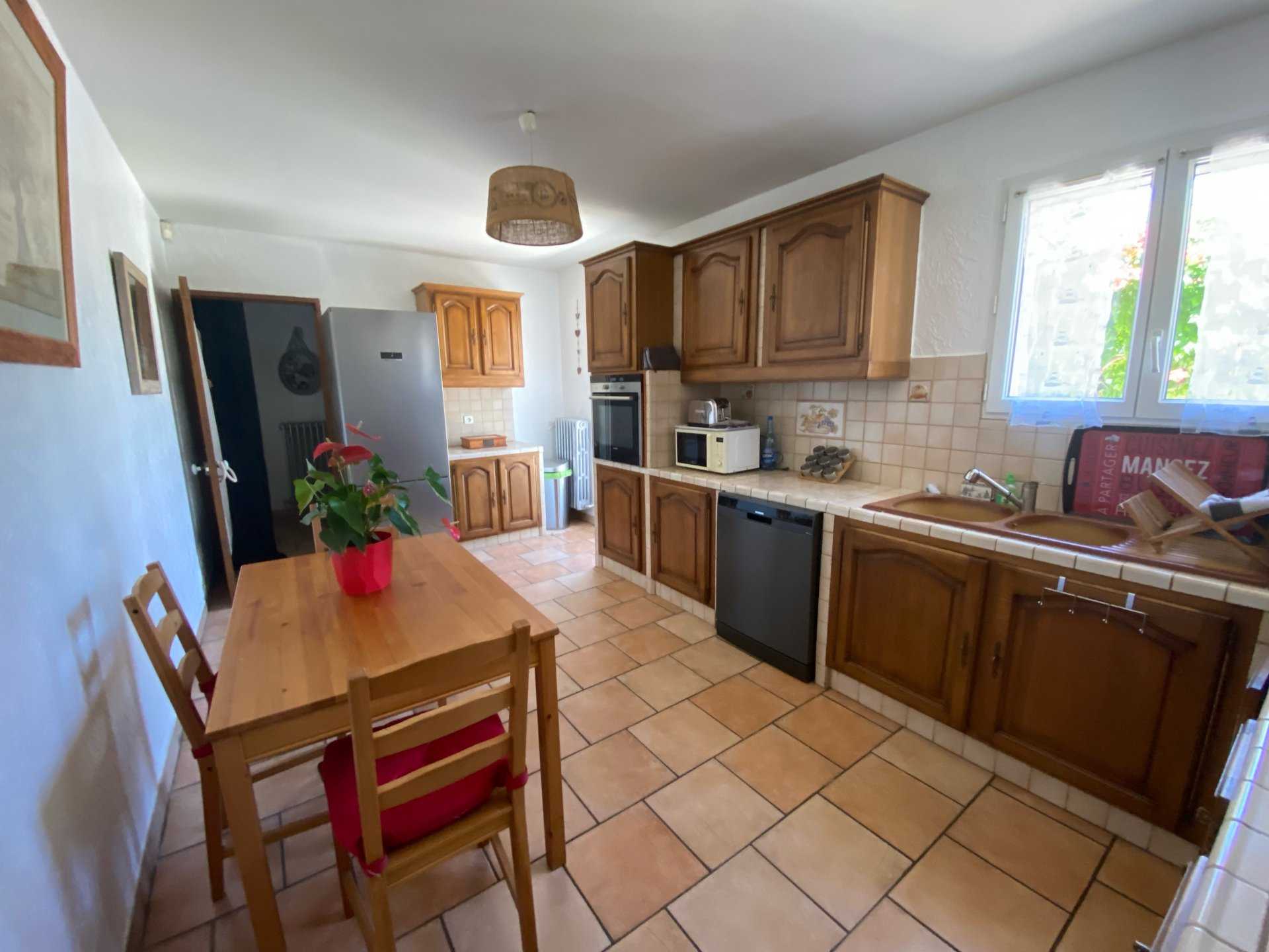 жилой дом в Meyreuil, Provence-Alpes-Cote d'Azur 10812460