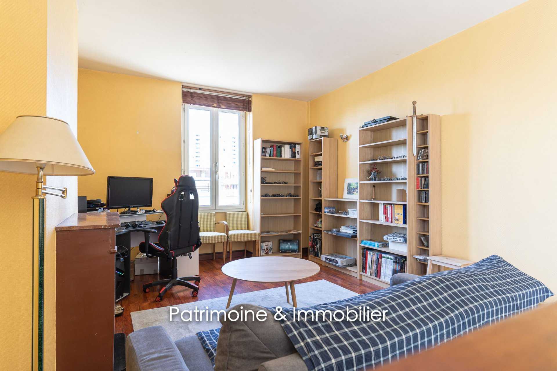 公寓 在 Lyon 8ème, Rhône 10812519