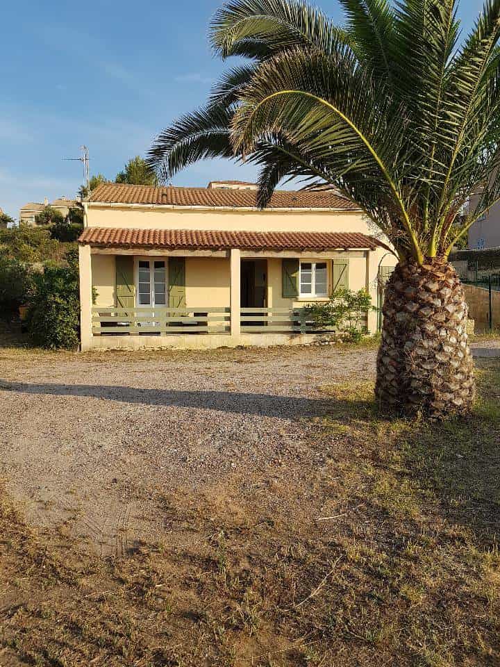 σπίτι σε Saint-Florent, Corsica 10812620