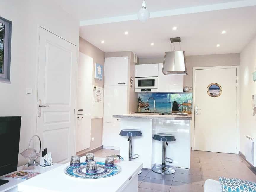 公寓 在 拉西奥塔, 普罗旺斯-阿尔卑斯-蓝色海岸 10812645