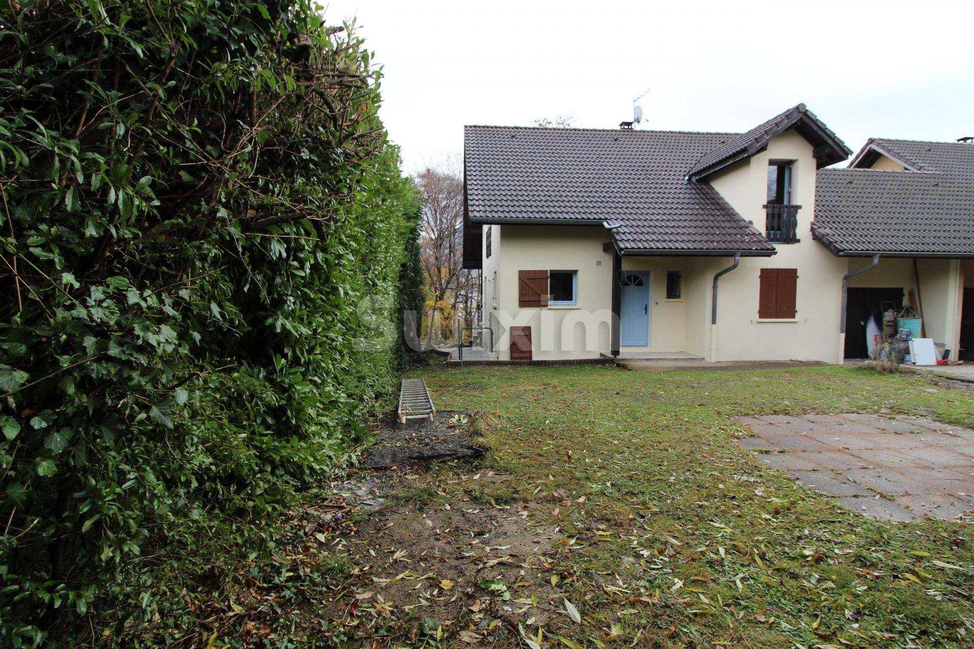 Dom w Aix-les-Bains, Owernia-Rodan-Alpy 10812749