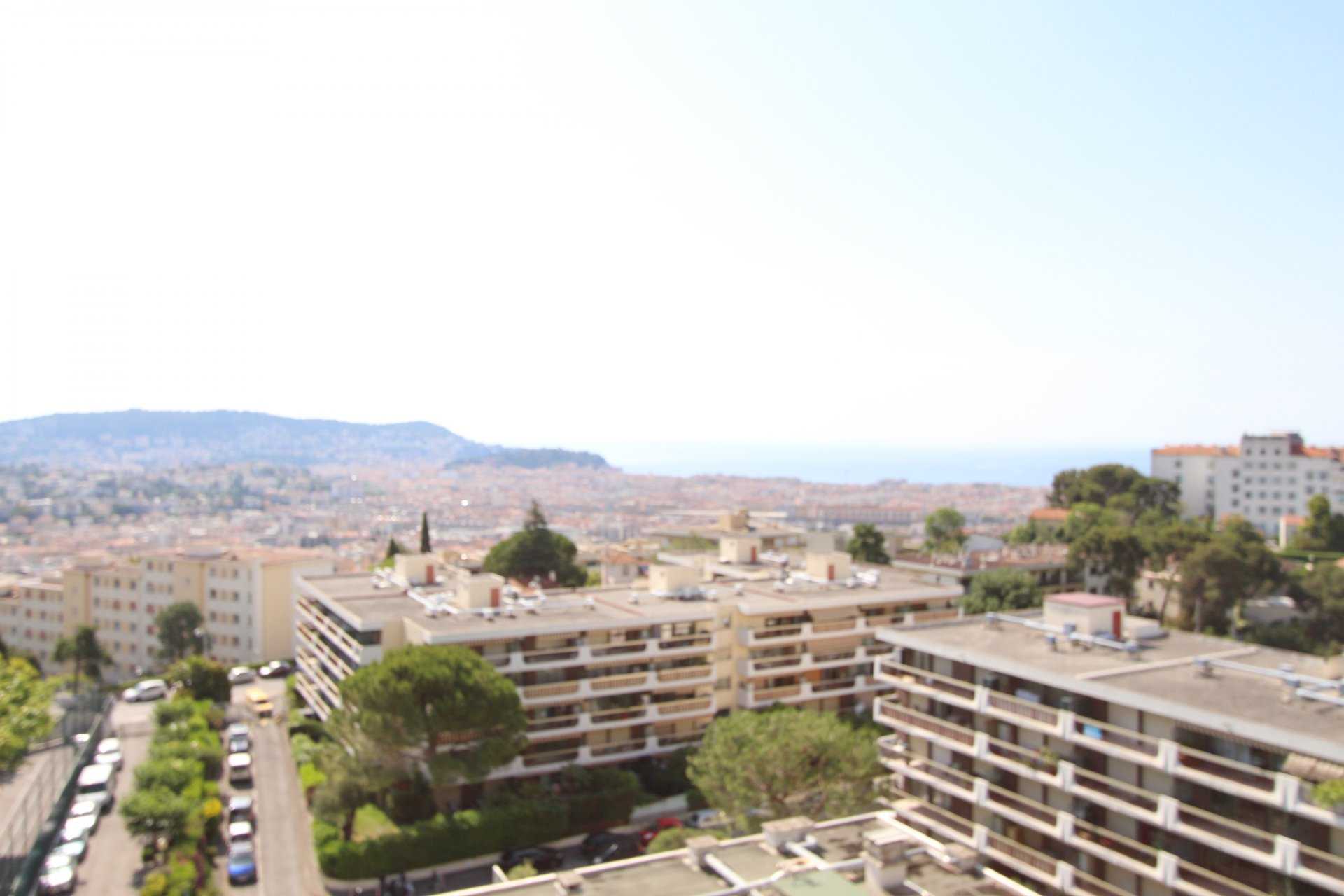 Condominium dans Nice, Alpes-Maritimes 10812750