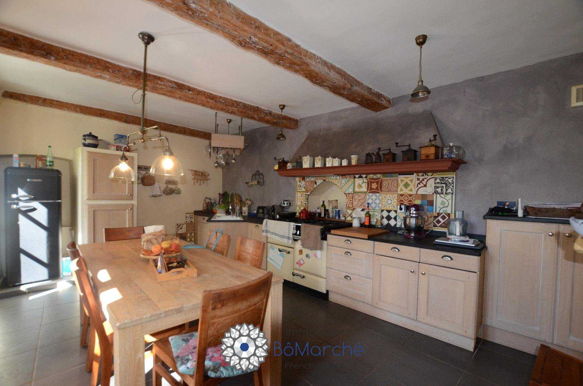 Будинок в Levens, Provence-Alpes-Cote d'Azur 10812765