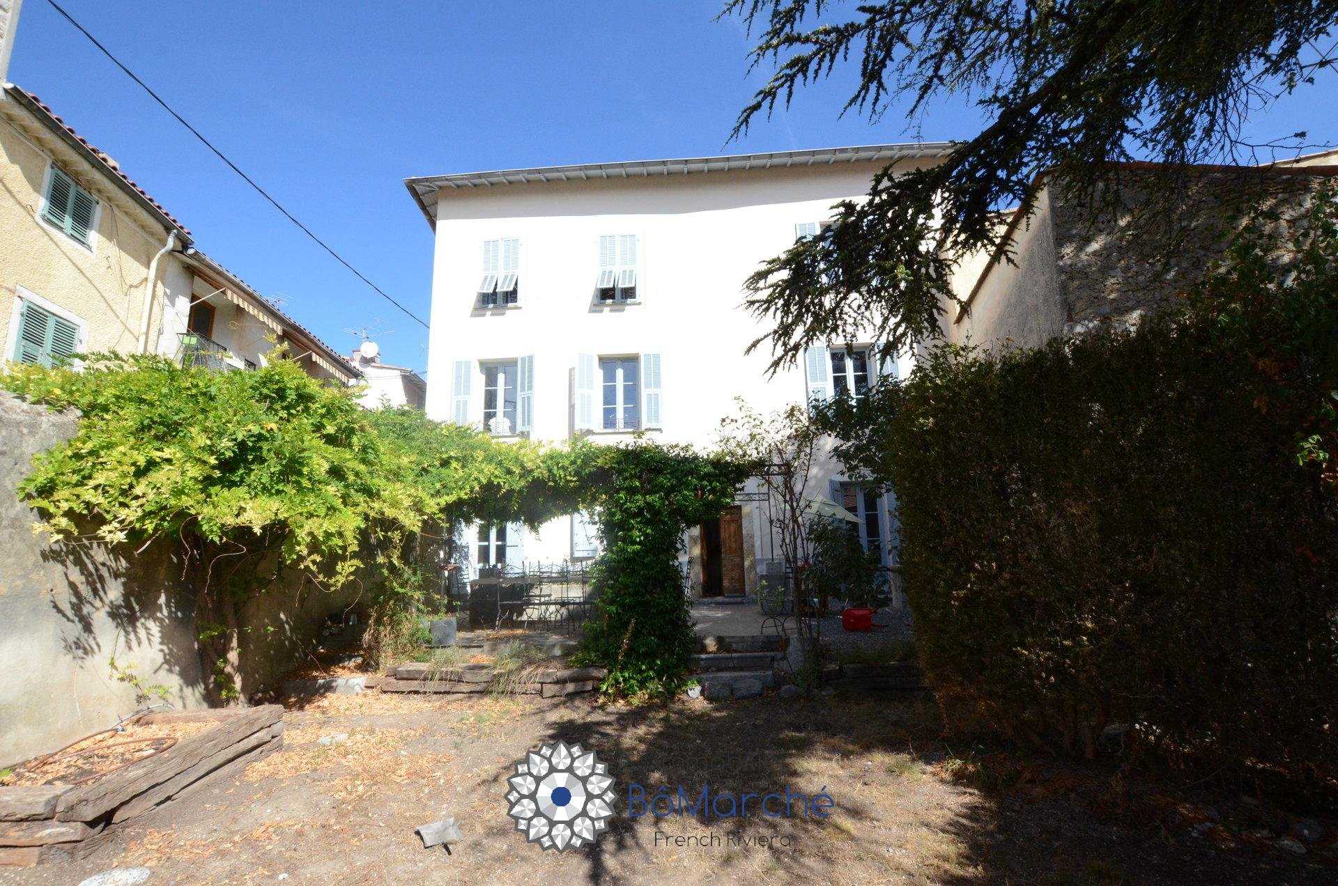 casa en Levens, Provence-Alpes-Cote d'Azur 10812765