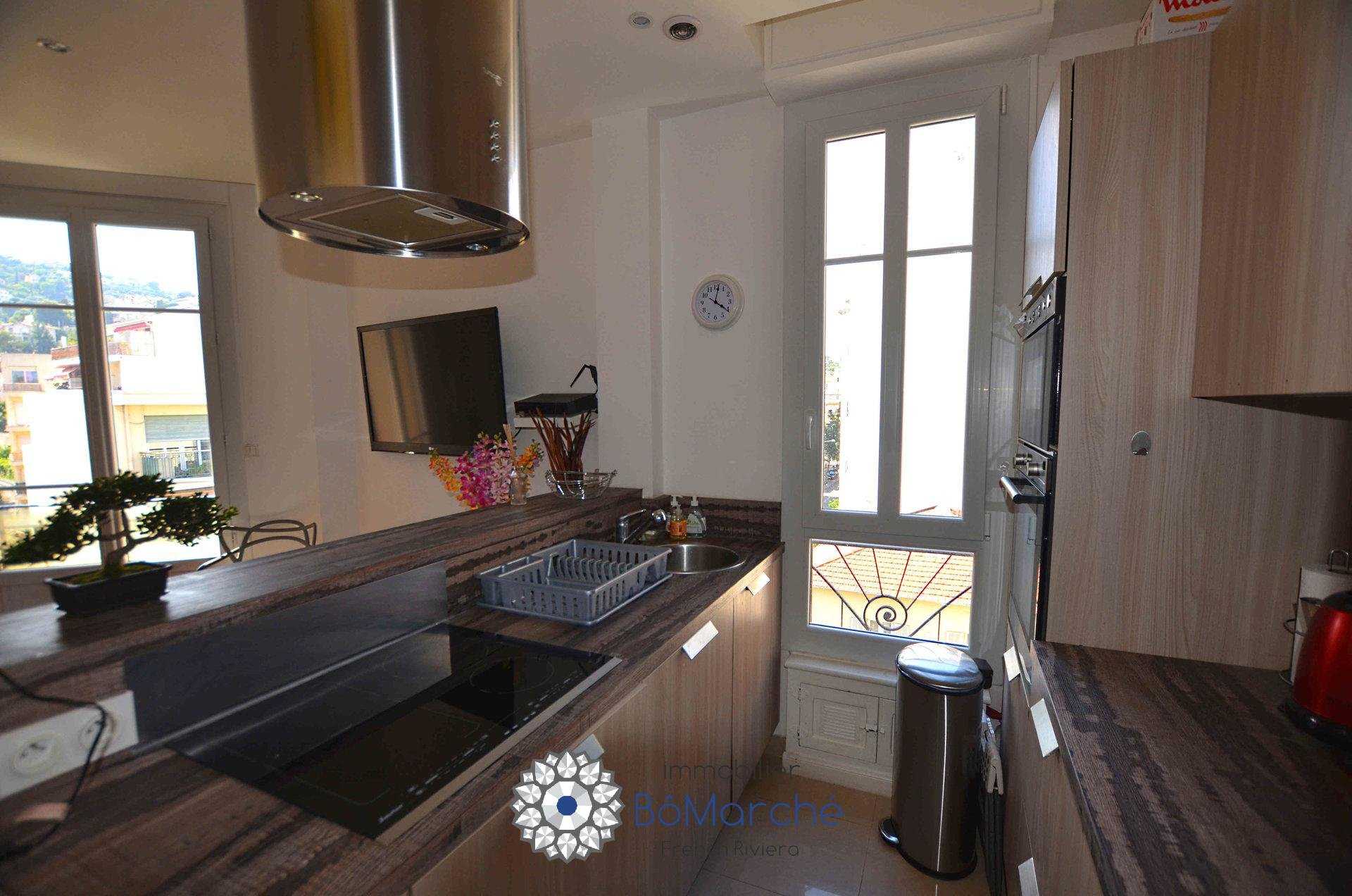 Condominium in Le Ray, Provence-Alpes-Cote d'Azur 10812783